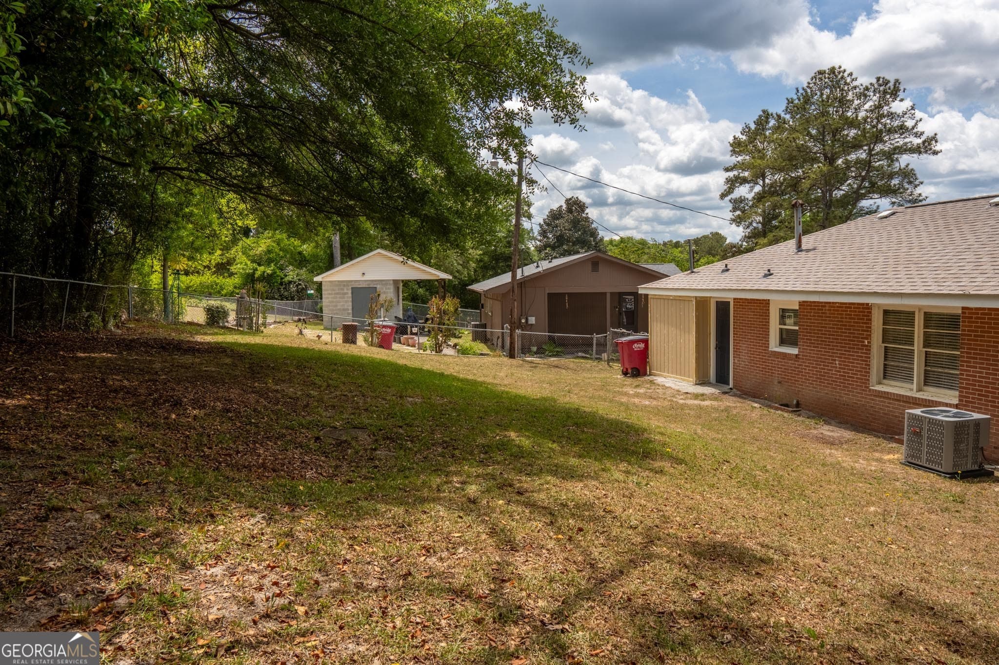 4 bedroom, 1.5 bathroom, 1,724 sq ft single family residence for sale at 3319 Mohawk Road, Macon, GA 31217 — photo 6