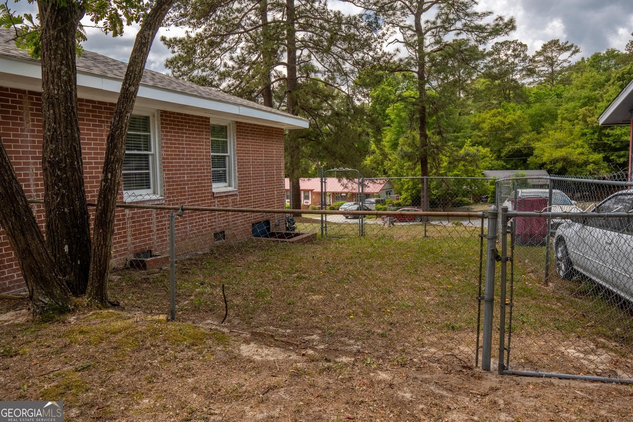 4 bedroom, 1.5 bathroom, 1,724 sq ft single family residence for sale at 3319 Mohawk Road, Macon, GA 31217 — photo 5