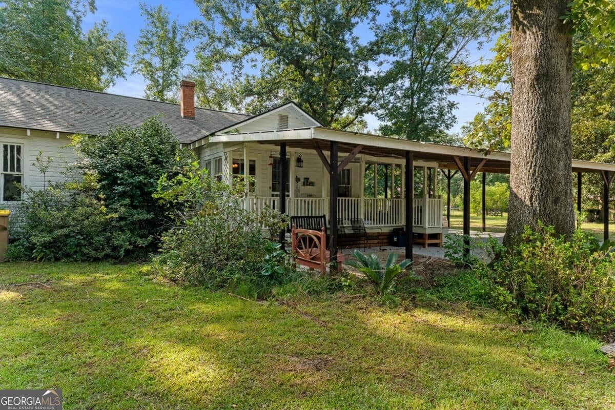 3 bedroom, 2 bathroom, 1,356 sq ft single family residence for sale at 314 Long Bridge Road, Springfield, GA 31329 — photo 5