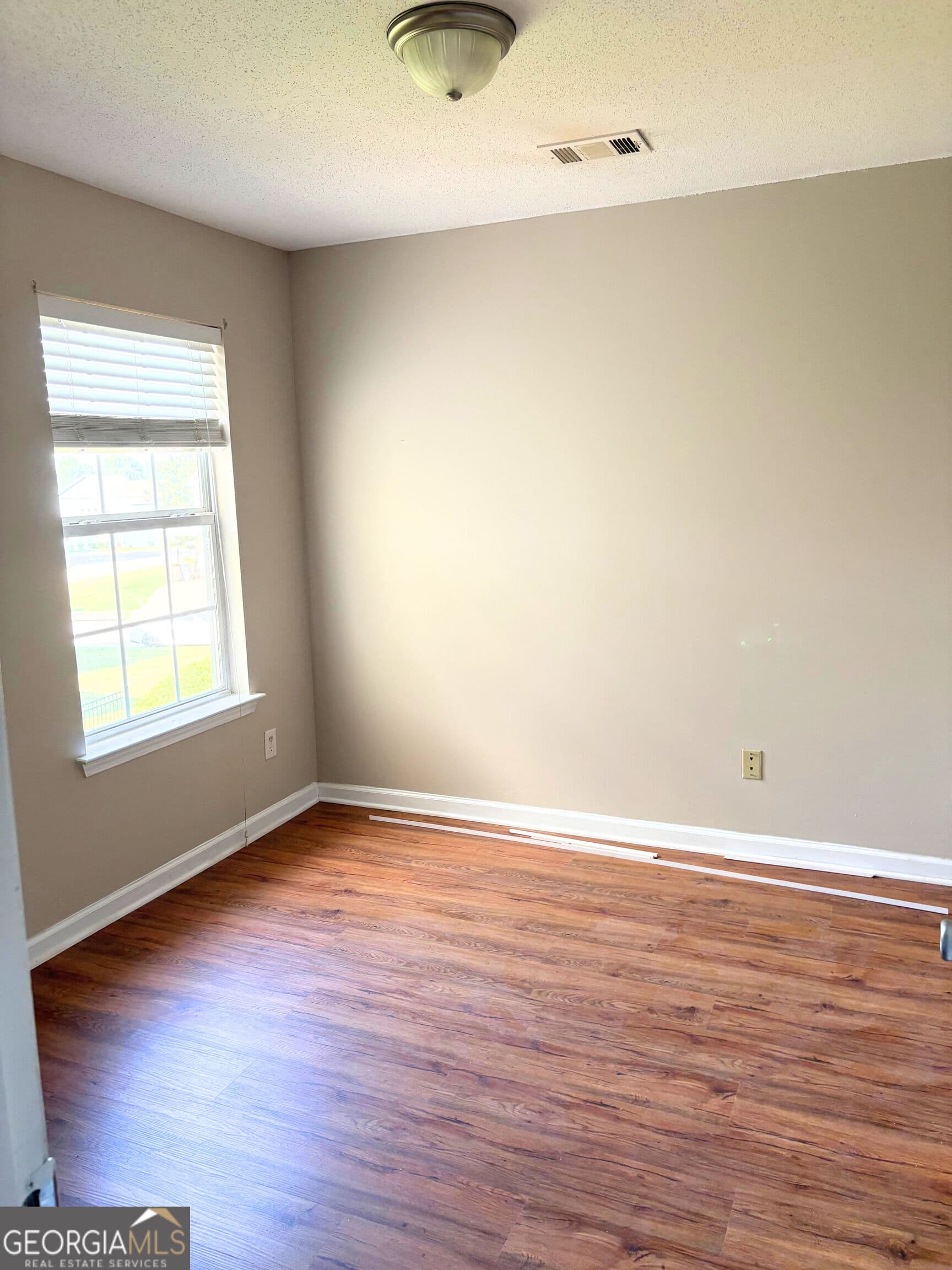 3 bedroom, 2.5 bathroom, 1,608 sq ft townhouse for rent at 11315 Michelle Way, Hampton, GA 30228 for $1,700 a month — photo 9