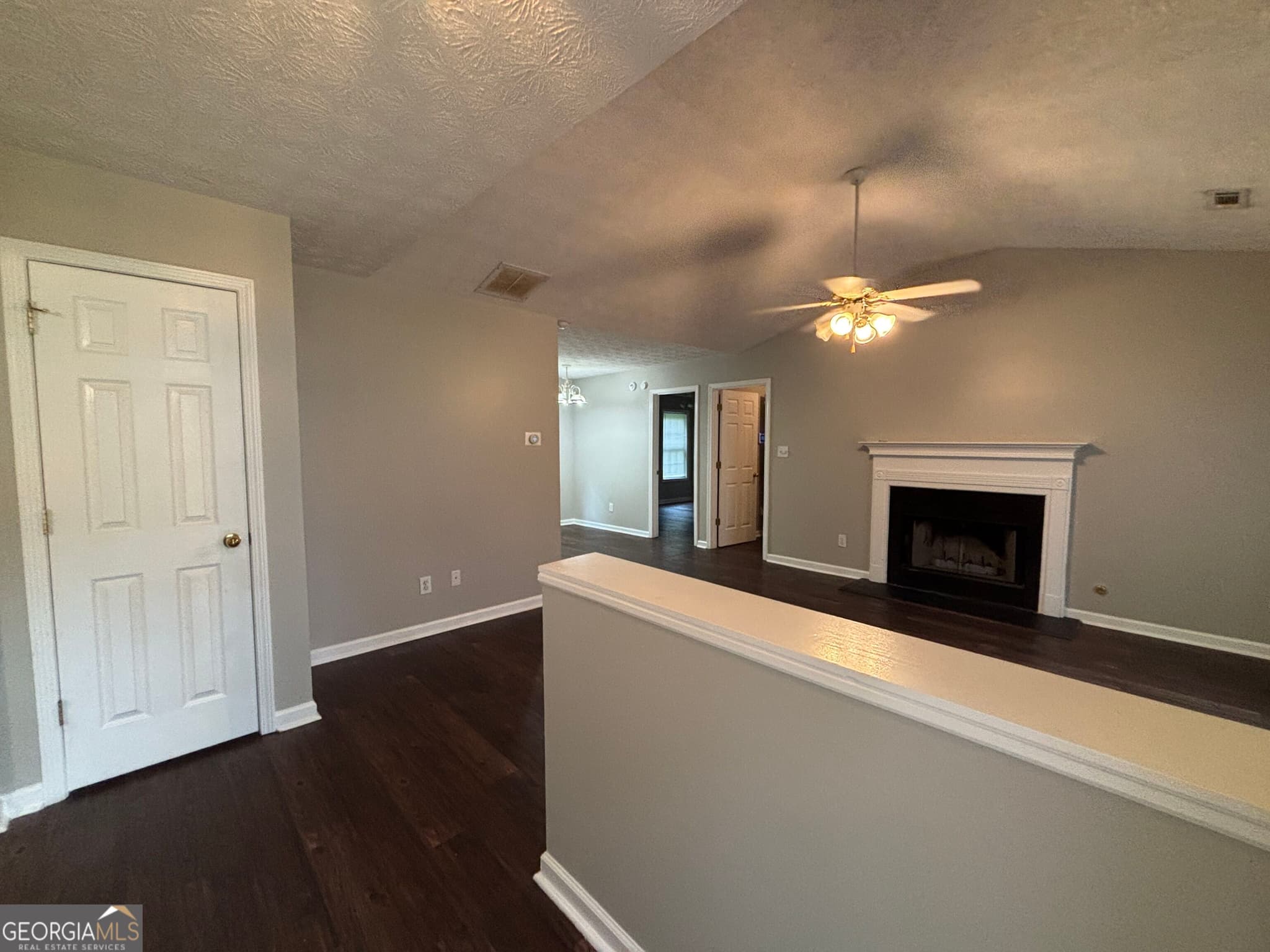3 bedroom, 2 bathroom, 1,303 sq ft single family residence for rent at 43 Canterbury Drive, Grantville, GA 30220 for $1,695 a month — photo 2