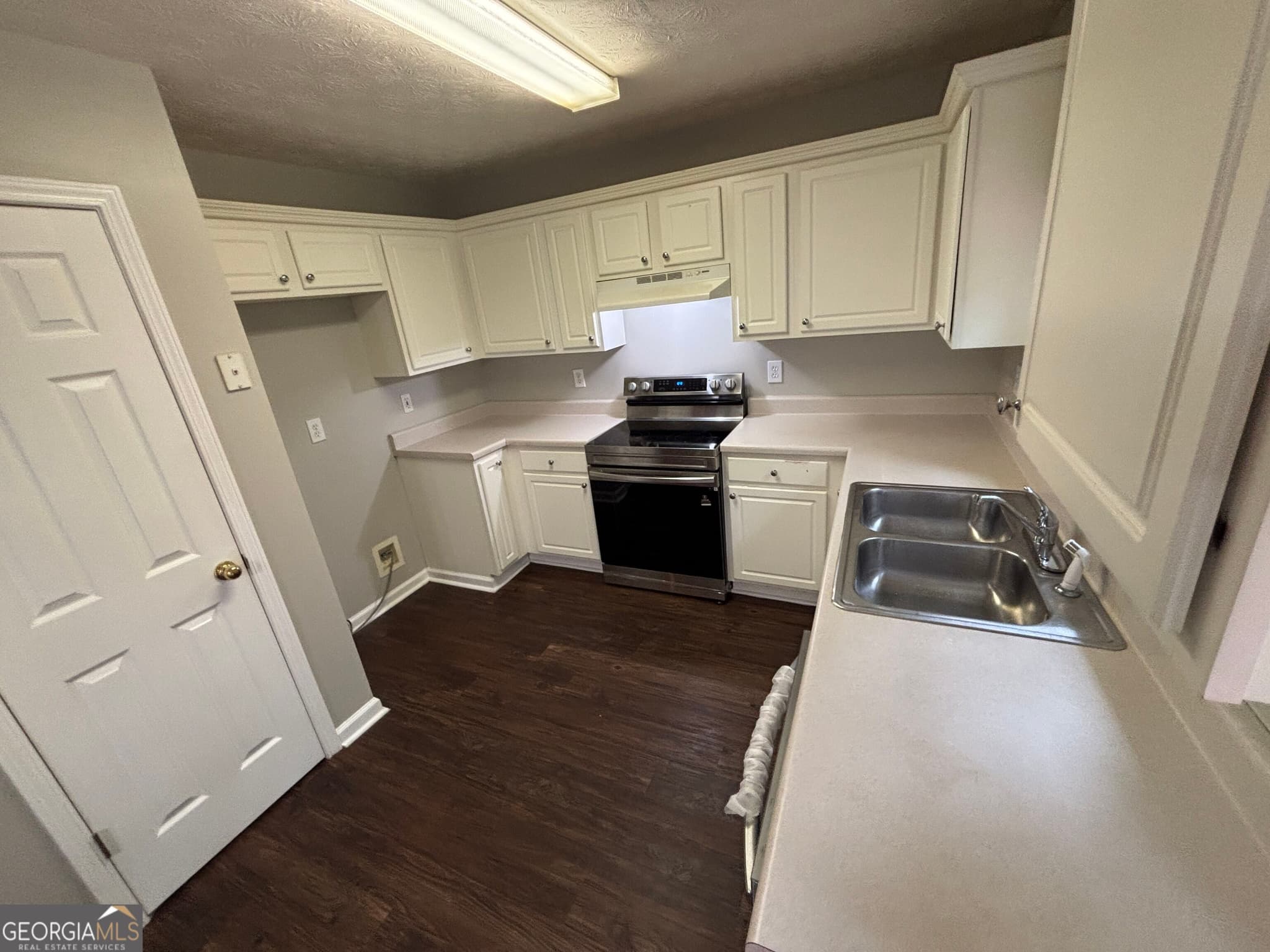 3 bedroom, 2 bathroom, 1,303 sq ft single family residence for rent at 43 Canterbury Drive, Grantville, GA 30220 for $1,695 a month — photo 9
