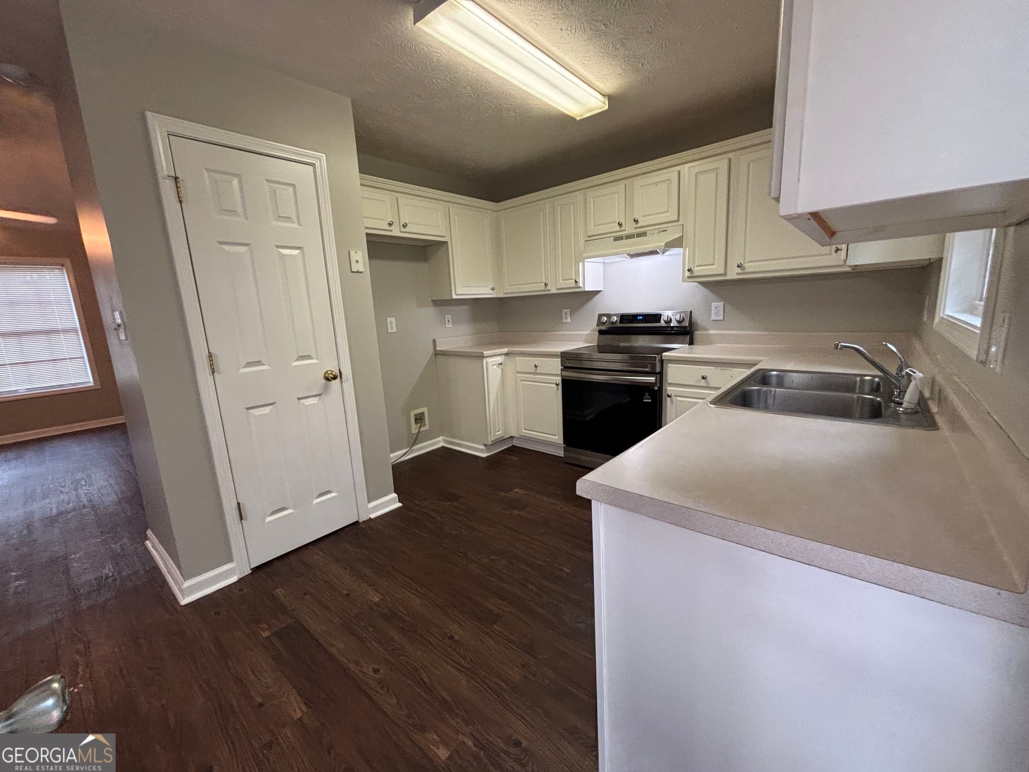 3 bedroom, 2 bathroom, 1,303 sq ft single family residence for rent at 43 Canterbury Drive, Grantville, GA 30220 for $1,695 a month — photo 8