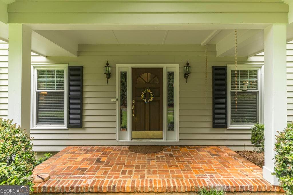 4 bedroom, 3 bathroom, 2,577 sq ft single family residence for sale at 2311 Wesleyan Drive, Macon, GA 31210 — photo 3