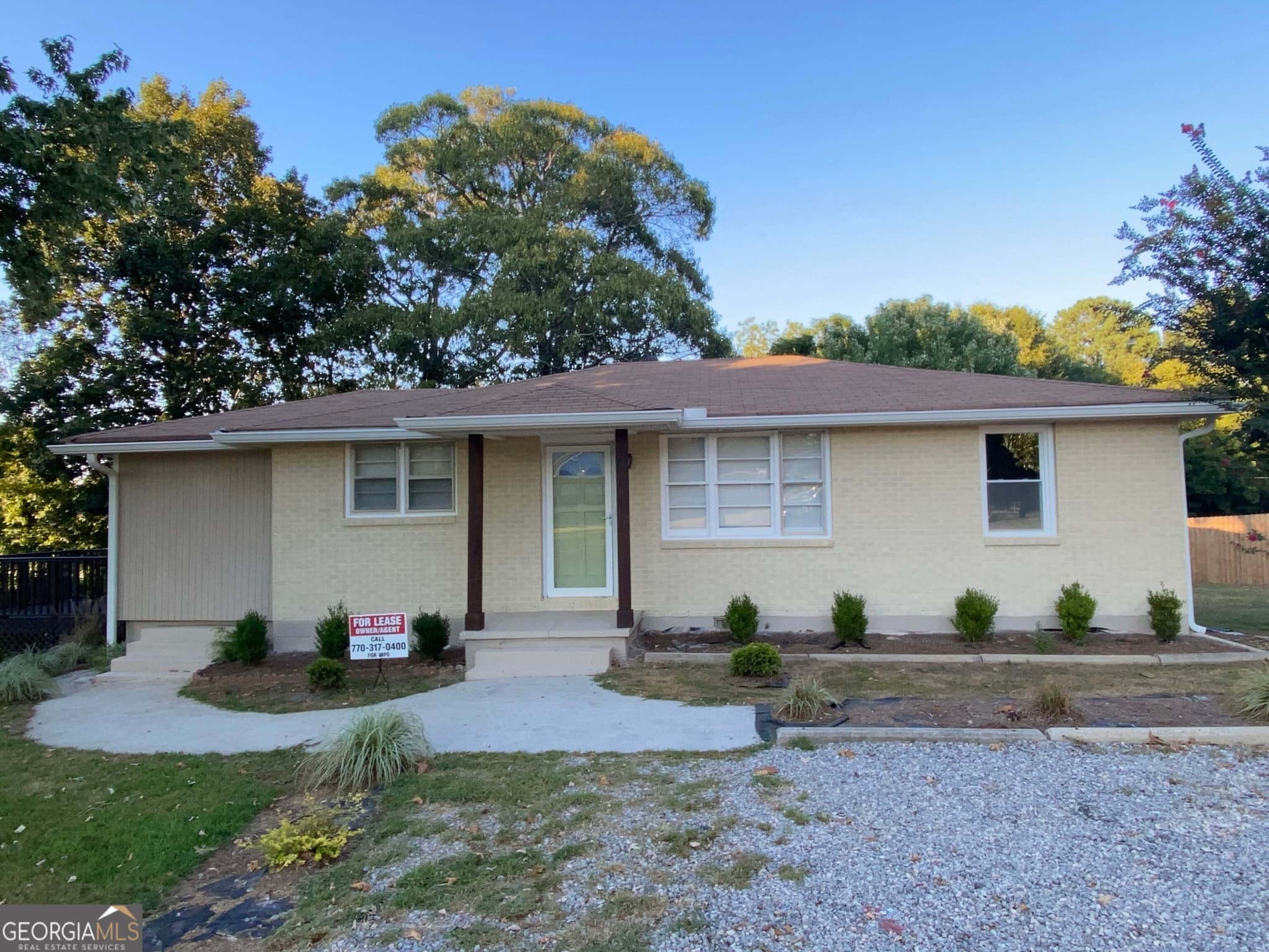 3 bedroom, 1 bathroom, 1,308 sq ft single family residence for rent at 914 Ozora Road, Loganville, GA 30052 for $1,850 a month — photo 1 of 1