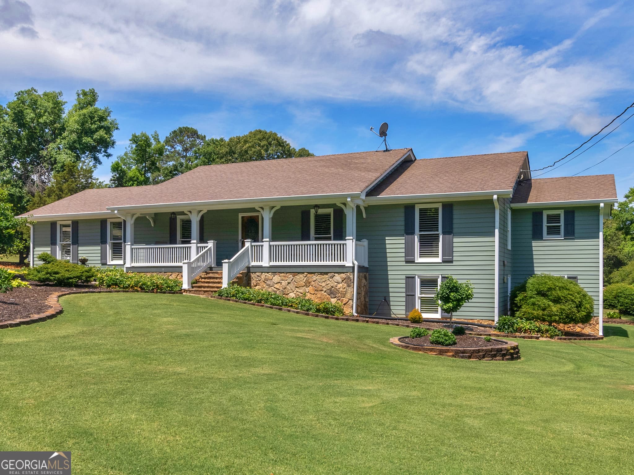 3 bedroom, 2 bathroom, 2,154 sq ft single family residence sold at 4143 Merle Court, Mcdonough, GA 30252