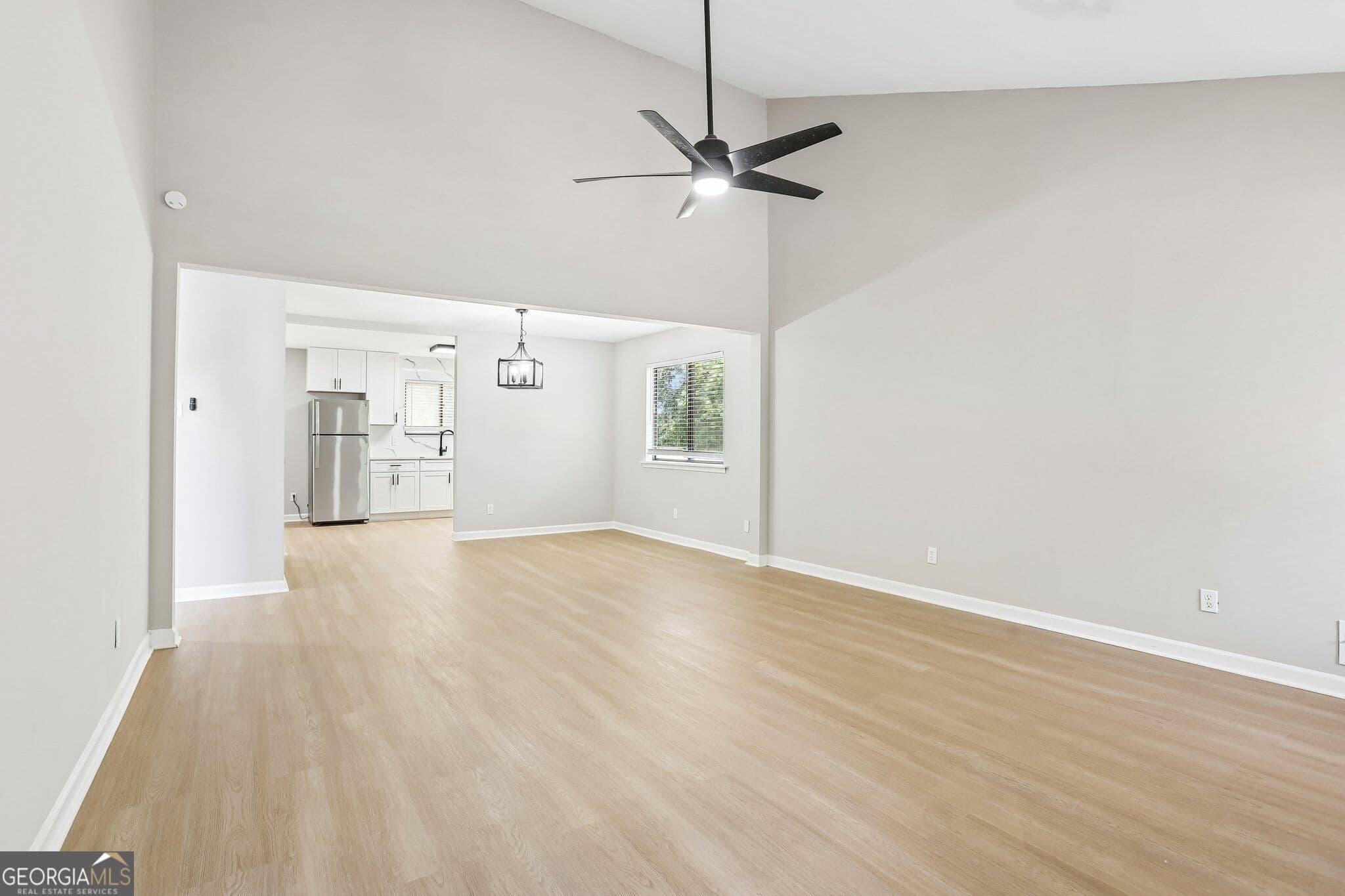 3 bedroom, 2 bathroom, 2,200 sq ft single family residence for sale at 5497 Gibson Drive, Acworth, GA 30102 — photo 8