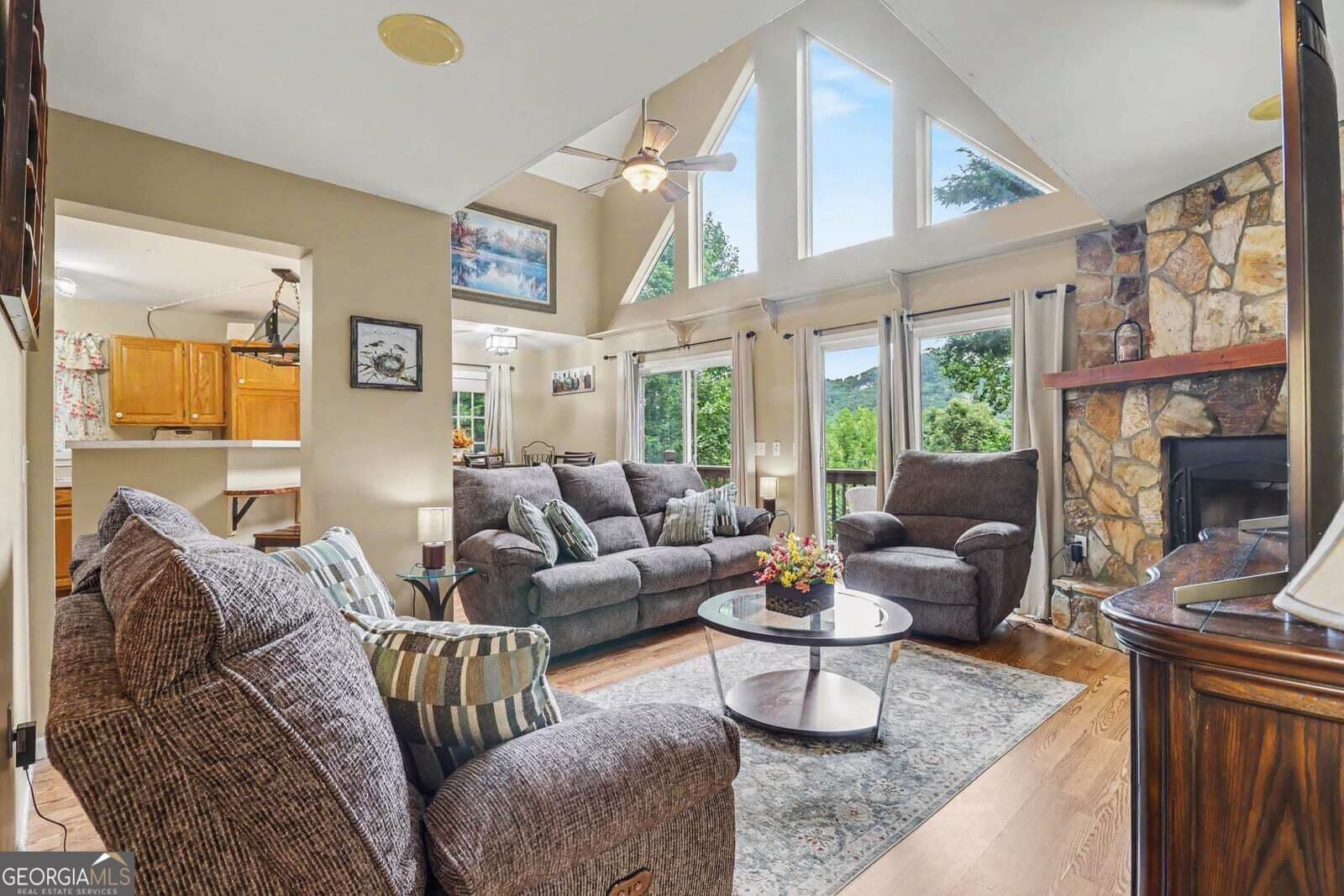 4 bedroom, 4 bathroom, 2,984 sq ft single family residence for sale at 584 Chalet Drive, Sautee Nacoochee, GA 30571 — photo 3
