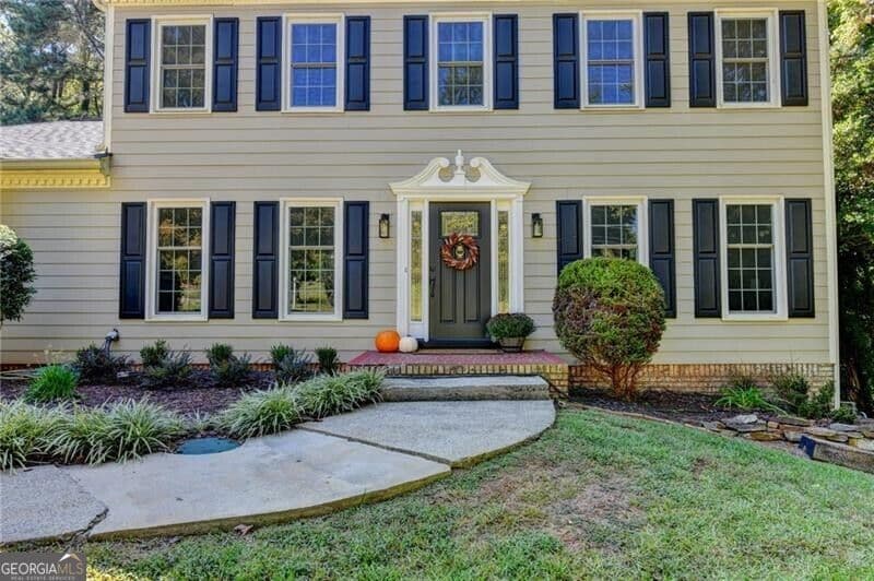 4 bedroom, 3 bathroom, 2,796 sq ft single family residence for sale at 2780 Jo Beth Drive, Lawrenceville, GA 30044 — photo 3