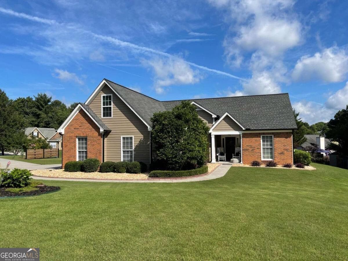 4 bedroom, 2 bathroom, 1,744 sq ft single family residence sold at 1881 Hampton Walk Court, Hoschton, GA 30548