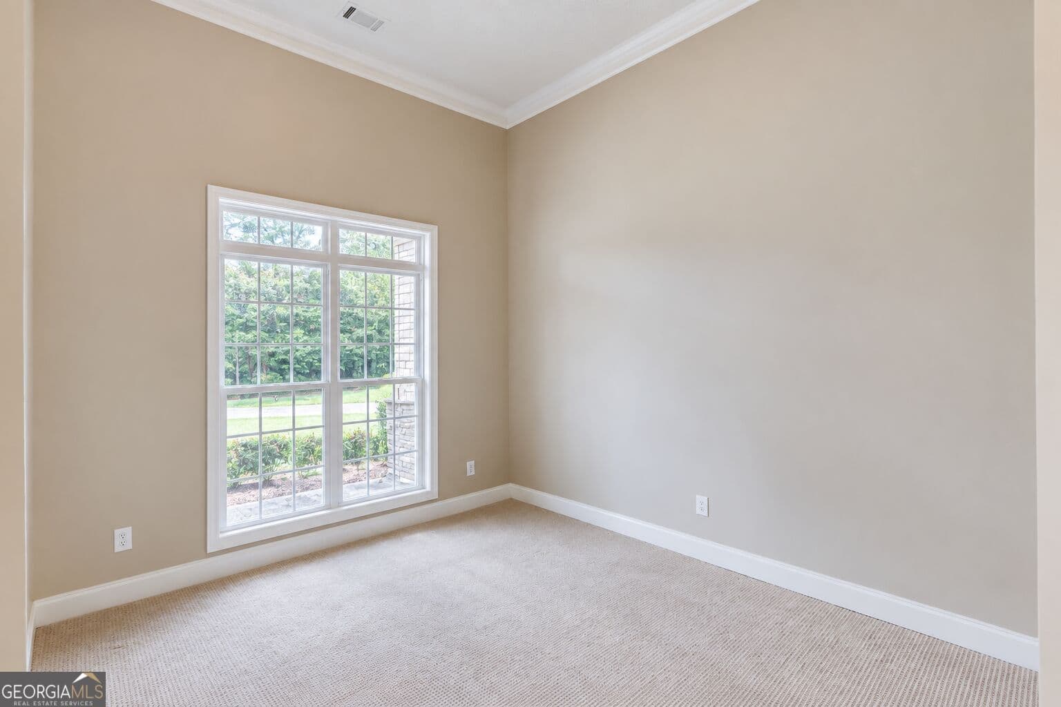 4 bedroom, 3 bathroom, 2,119 sq ft single family residence for sale at 42 Dumar Lane, Hoschton, GA 30548 — photo 5