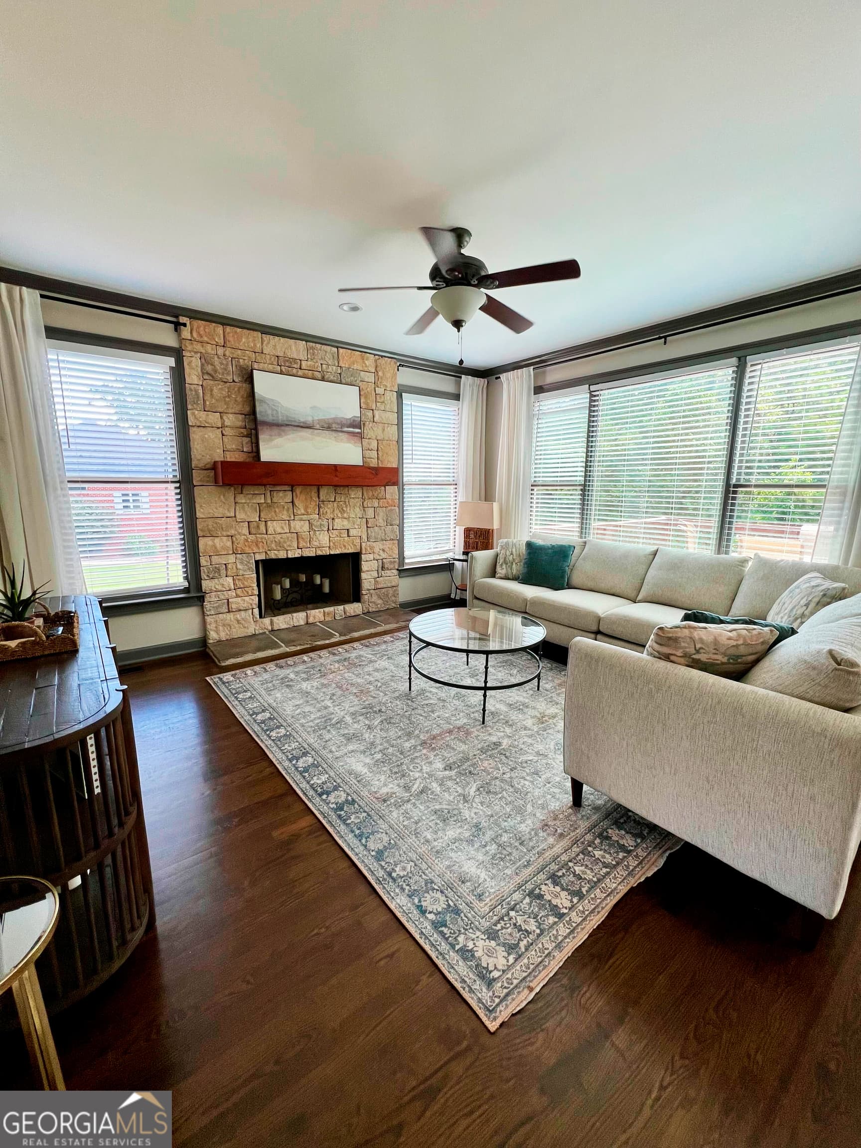 5 bedroom, 3.5 bathroom single family residence for rent at 10 Bridlewood Court, Cartersville, GA 30120 for $8,832 a month — photo 2