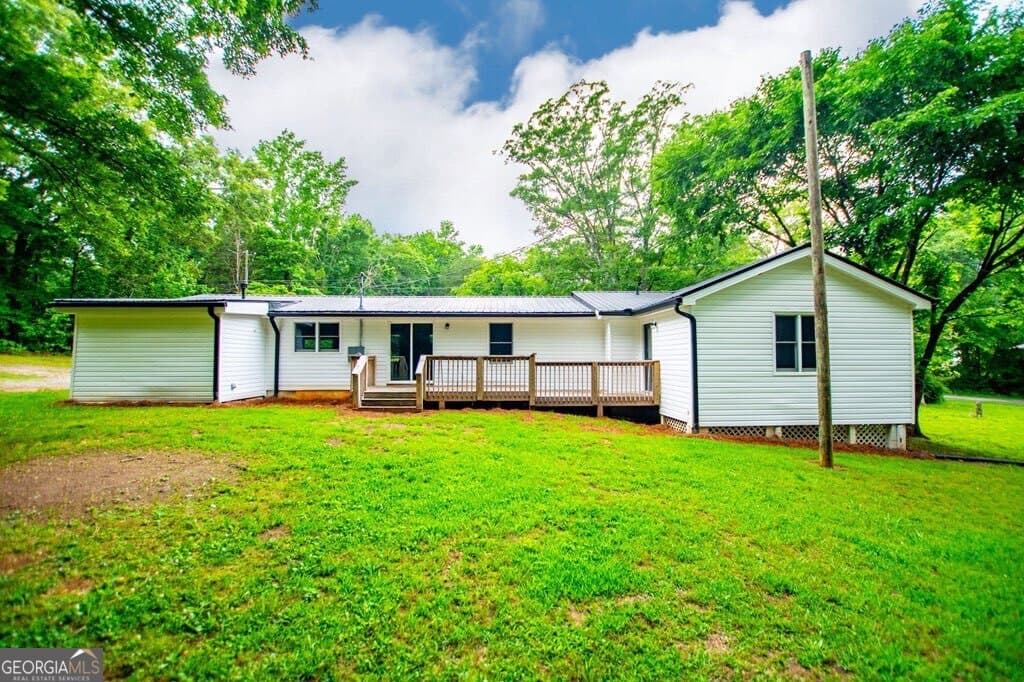 3 bedroom, 2 bathroom, 1,896 sq ft single family residence for sale at 61 Davenport Mill Road, Carrollton, GA 30117 — photo 7
