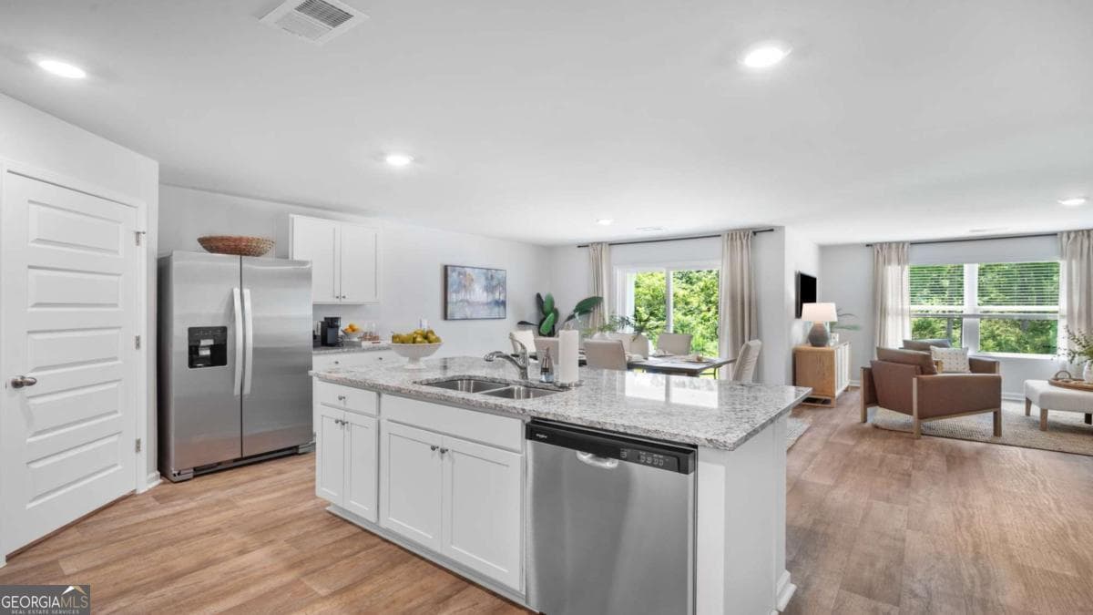 4 bedroom, 2 bathroom, 1,774 sq ft single family residence for sale at 306 Flax Street, Statesboro, GA 30461 — photo 5