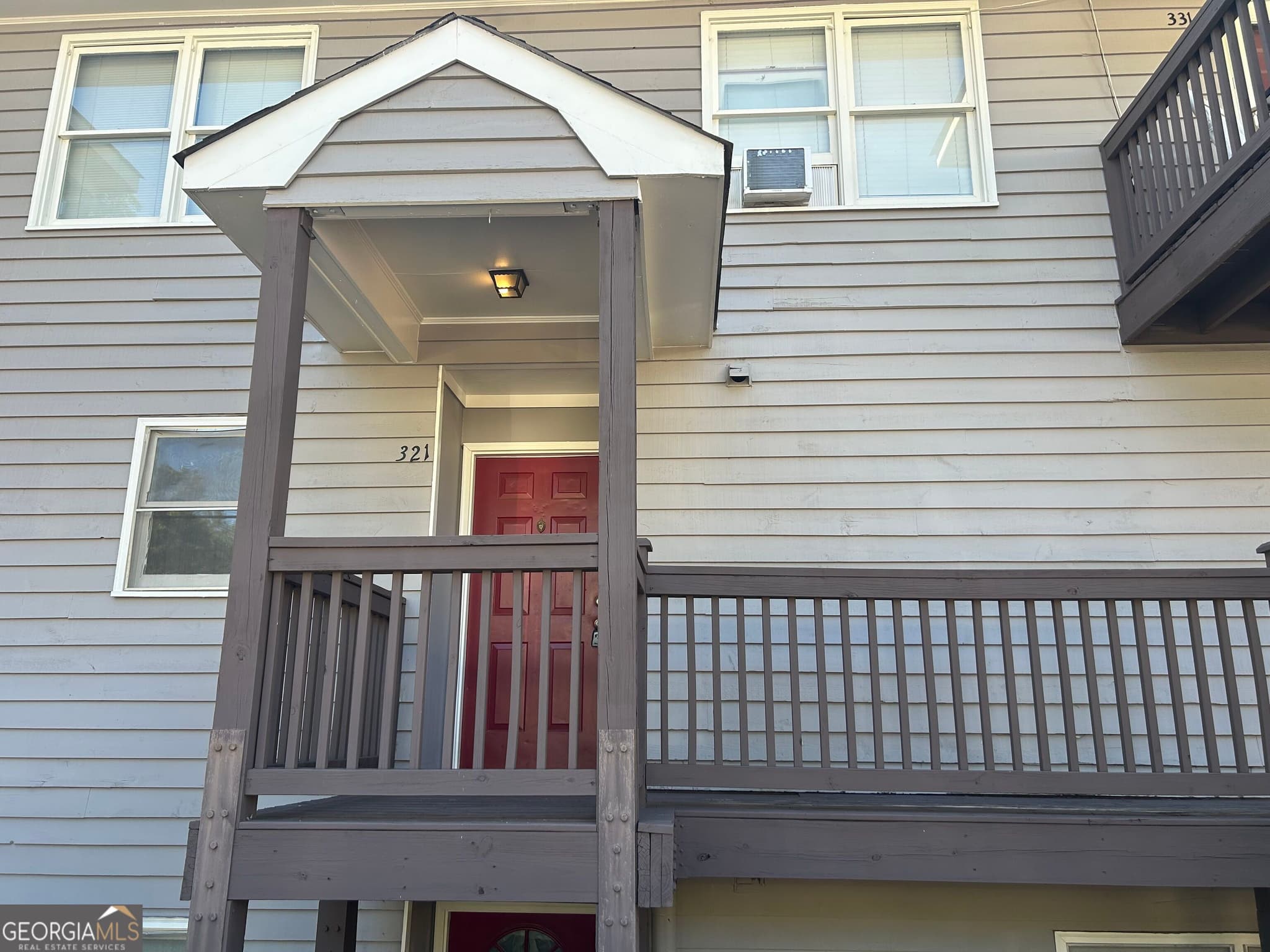 3 bedroom, 2 bathroom, 1,410 sq ft condominium for rent at 2505 W Broad Street APT 321, Athens, GA 30606 for $1,300 a month — photo 1 of 22