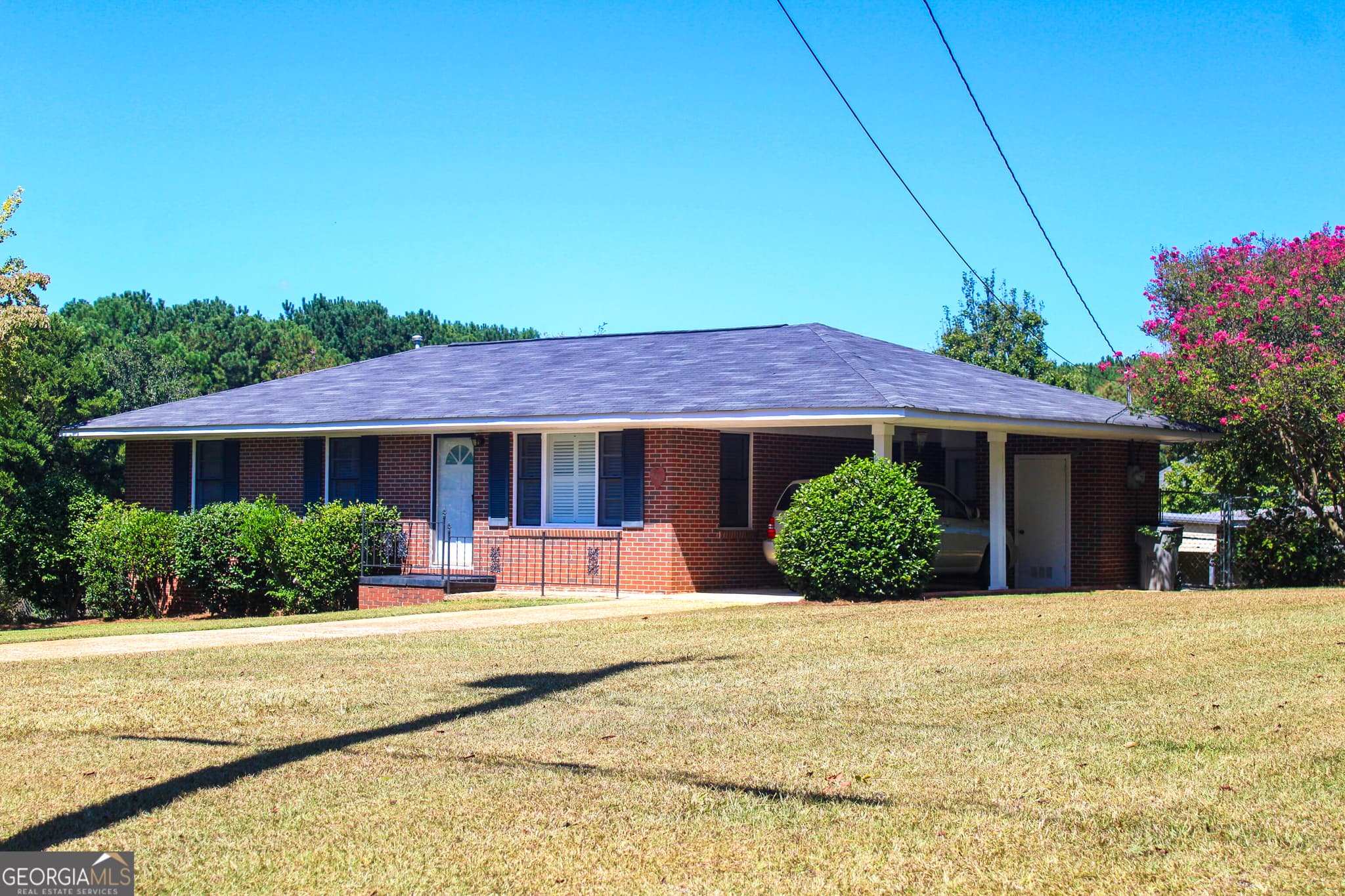3 bedroom, 1 bathroom, 1,179 sq ft single family residence for sale at 126 N Chilton Crescent, Lagrange, GA 30240 — photo 2