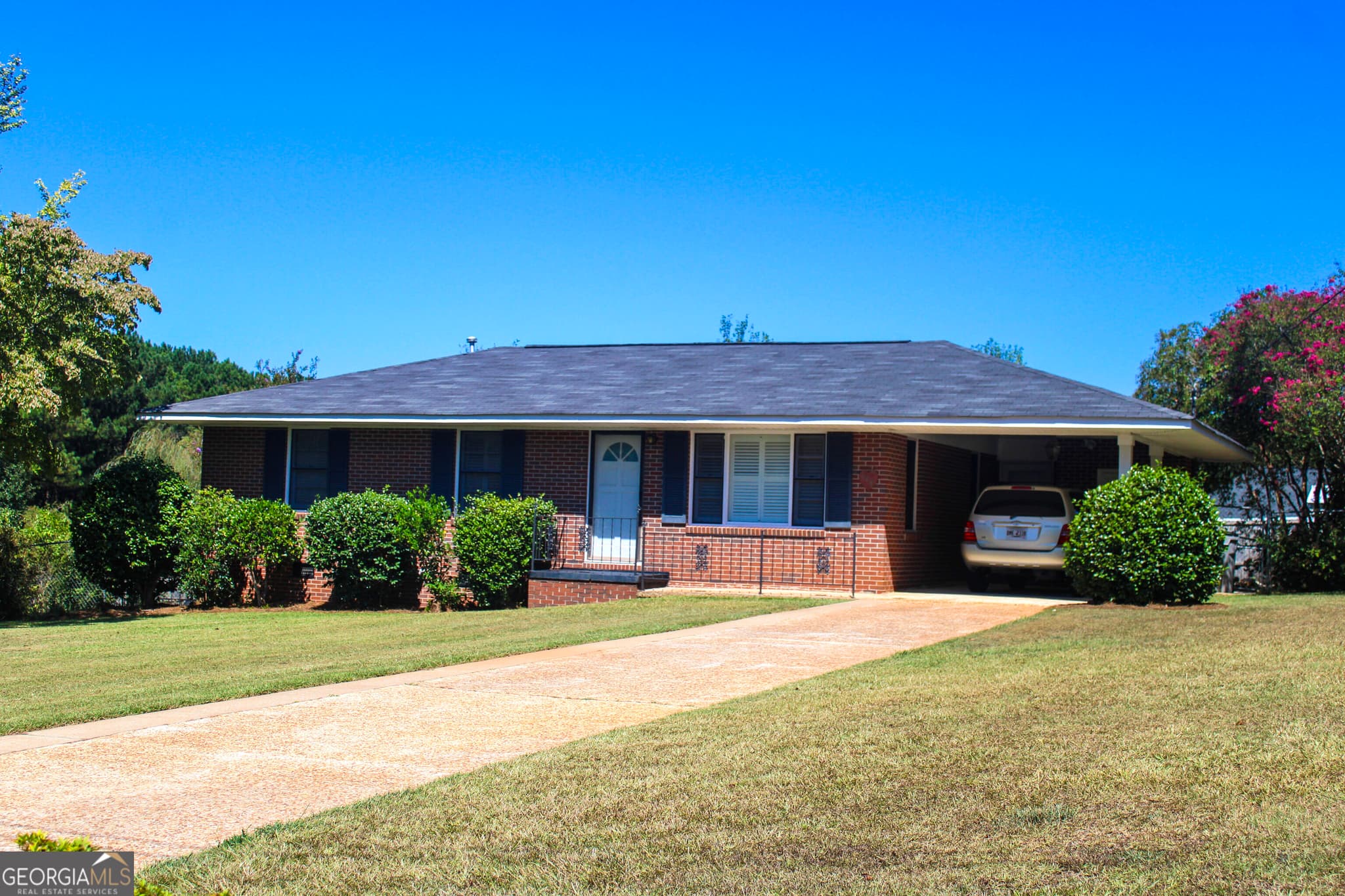 3 bedroom, 1 bathroom, 1,179 sq ft single family residence for sale at 126 N Chilton Crescent, Lagrange, GA 30240 — photo 4