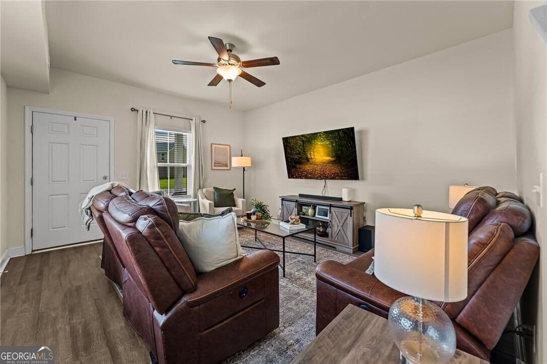 4 bedroom, 2.5 bathroom, 1,743 sq ft single family residence for sale at 716 Mill Creek Circle, Hinesville, GA 31313 — photo 8