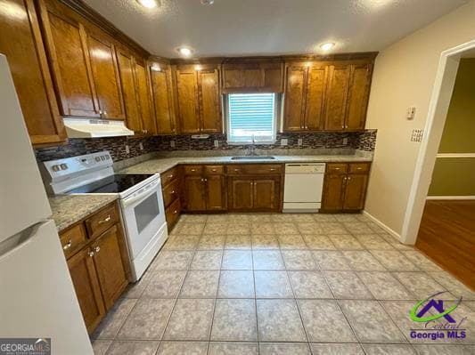 3 bedroom, 2 bathroom, 1,574 sq ft single family residence under contract at 4204 Bridle Trail, Valdosta, GA 31605 — photo 3