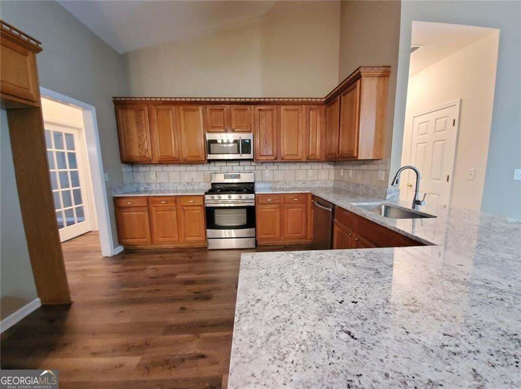 3 bedroom, 2 bathroom, 2,390 sq ft single family residence for rent at 3878 Hannahberry Place, Buford, GA 30519 for $2,600 a month — photo 8