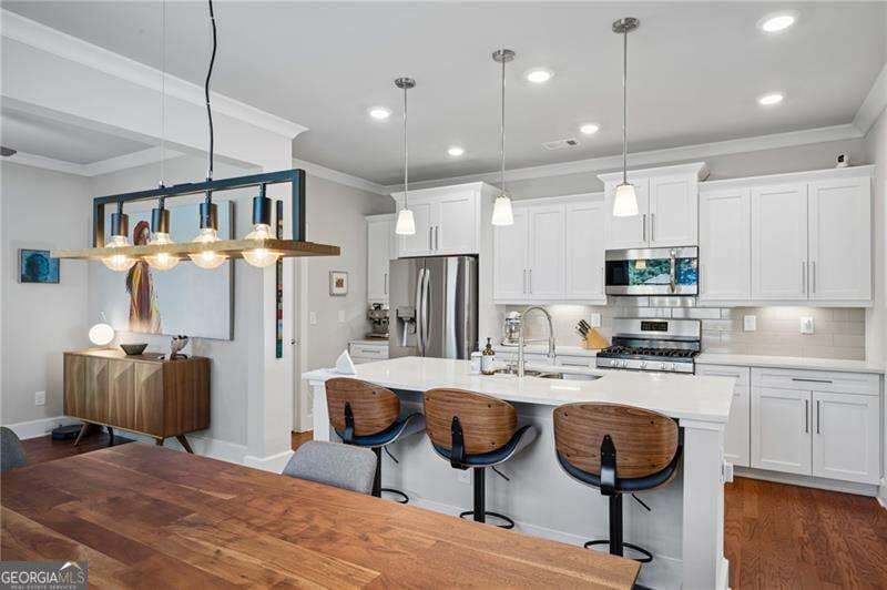 4 bedroom, 3.5 bathroom, 2,064 sq ft single family residence for sale at 2014 Yellow Finch Trail, Atlanta, GA 30316 — photo 9