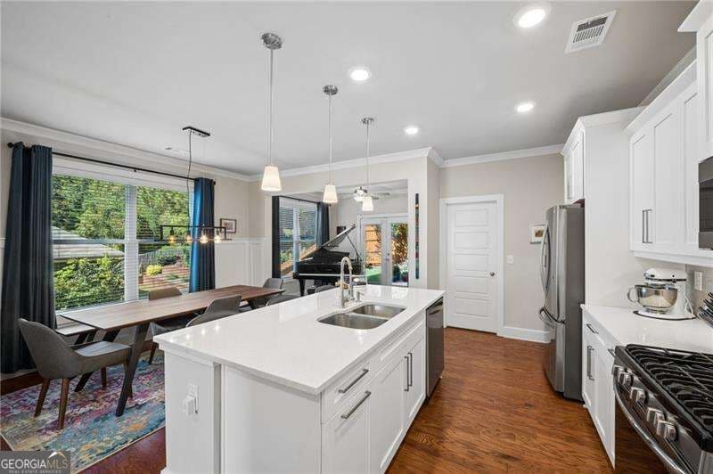 4 bedroom, 3.5 bathroom, 2,064 sq ft single family residence for sale at 2014 Yellow Finch Trail, Atlanta, GA 30316 — photo 10
