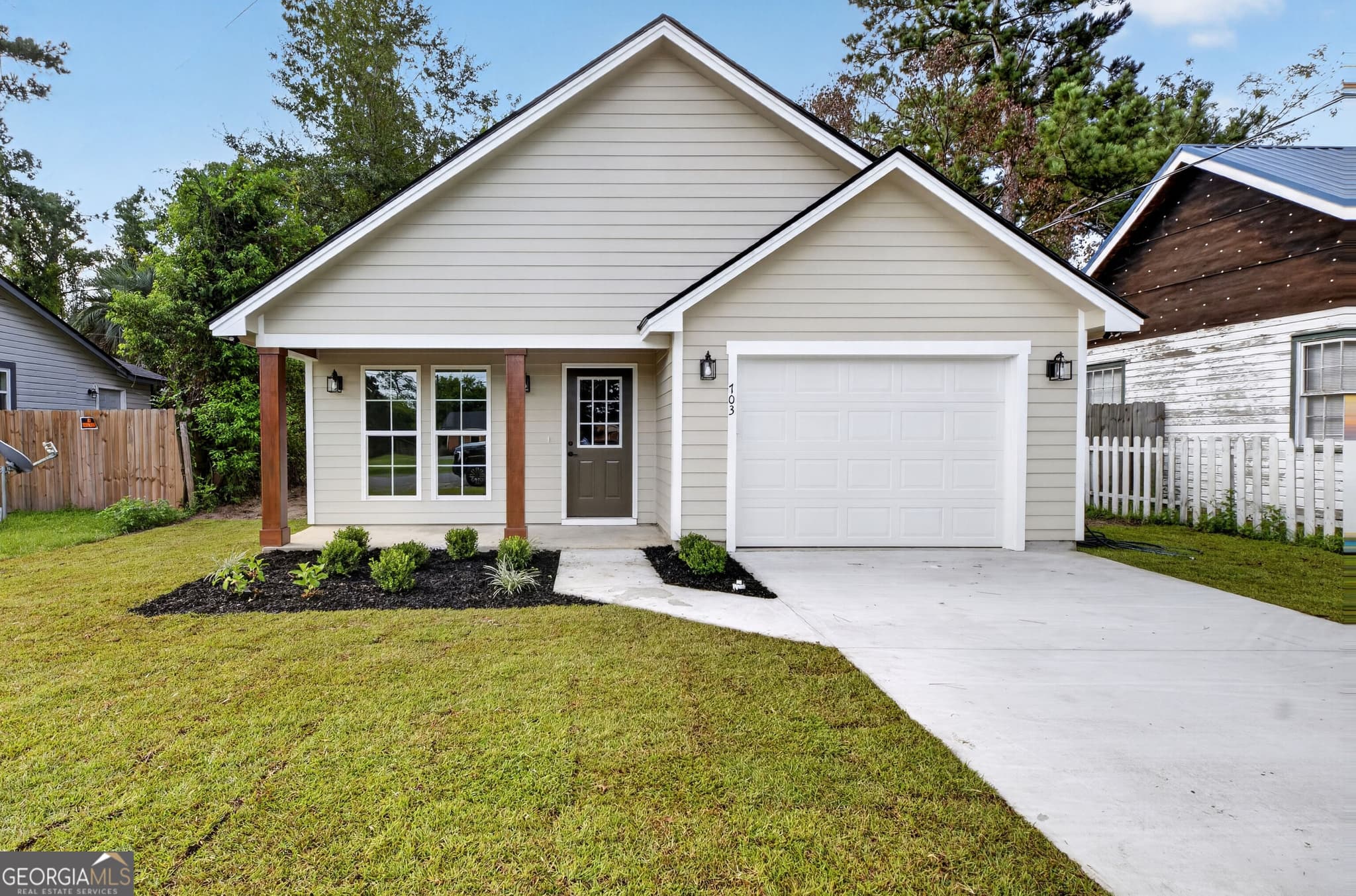 3 bedroom, 2 bathroom, 1,792 sq ft single family residence for sale at 703 E Adair Street, Valdosta, GA 31601