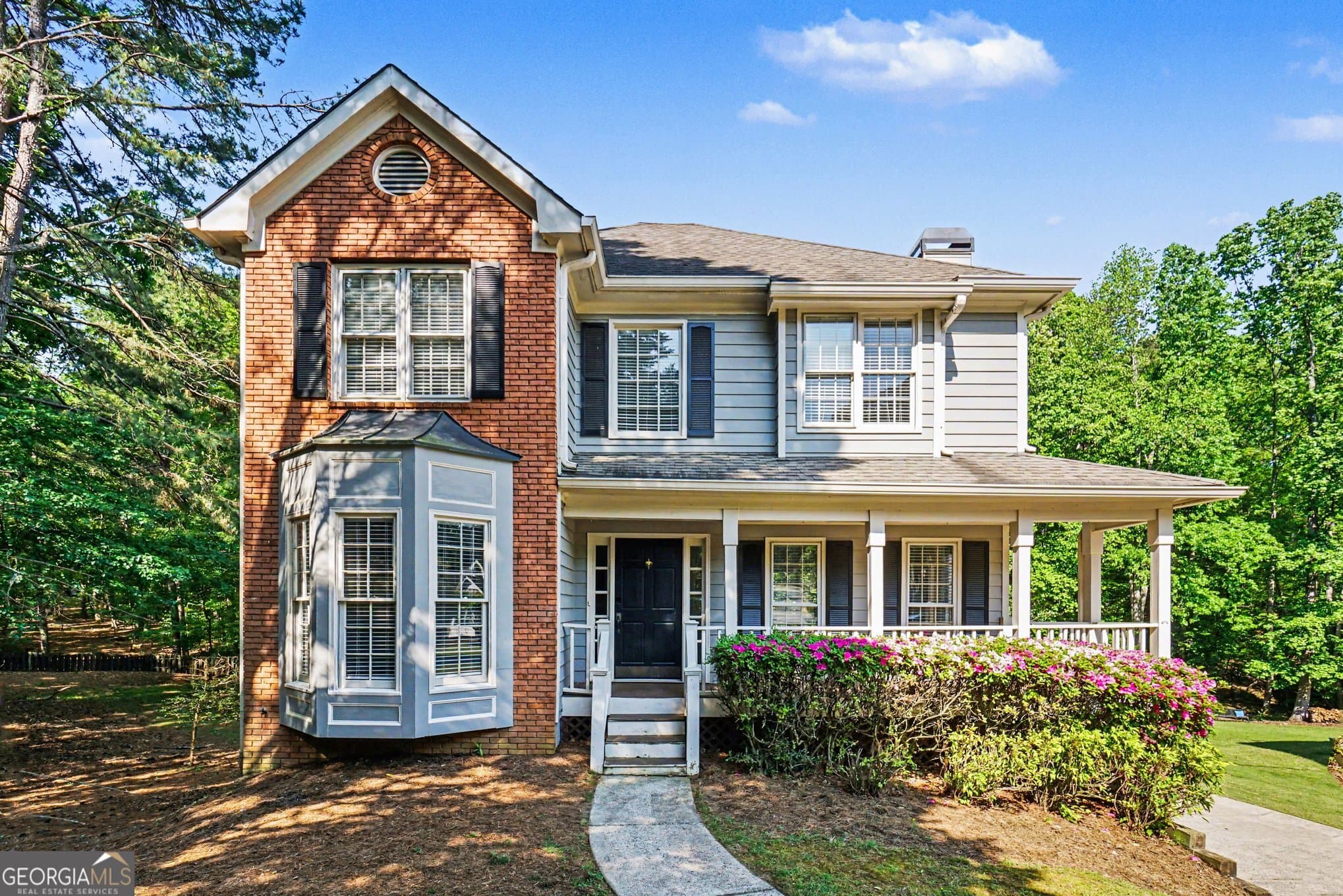 3 bedroom, 2.5 bathroom, 2,109 sq ft single family residence for sale at 4025 Bent Willow Lane, Woodstock, GA 30189