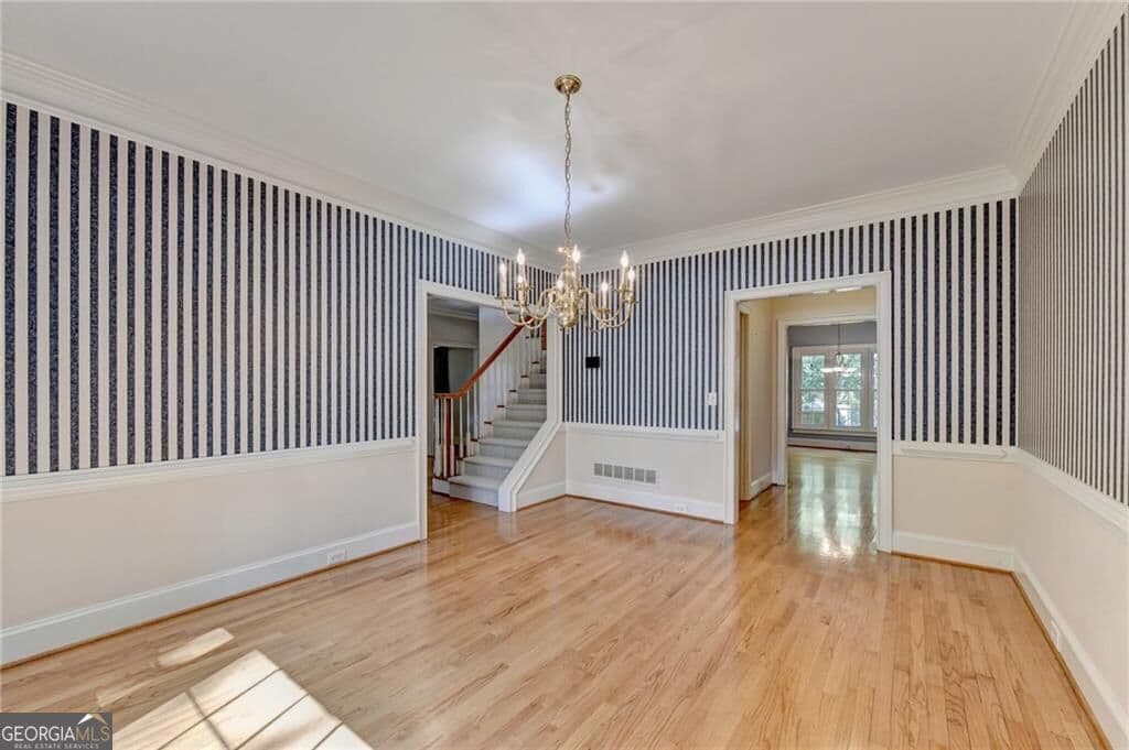 5 bedroom, 4.5 bathroom, 3,950 sq ft single family residence for sale at 375 Petersford Way, Milton, GA 30004 — photo 10