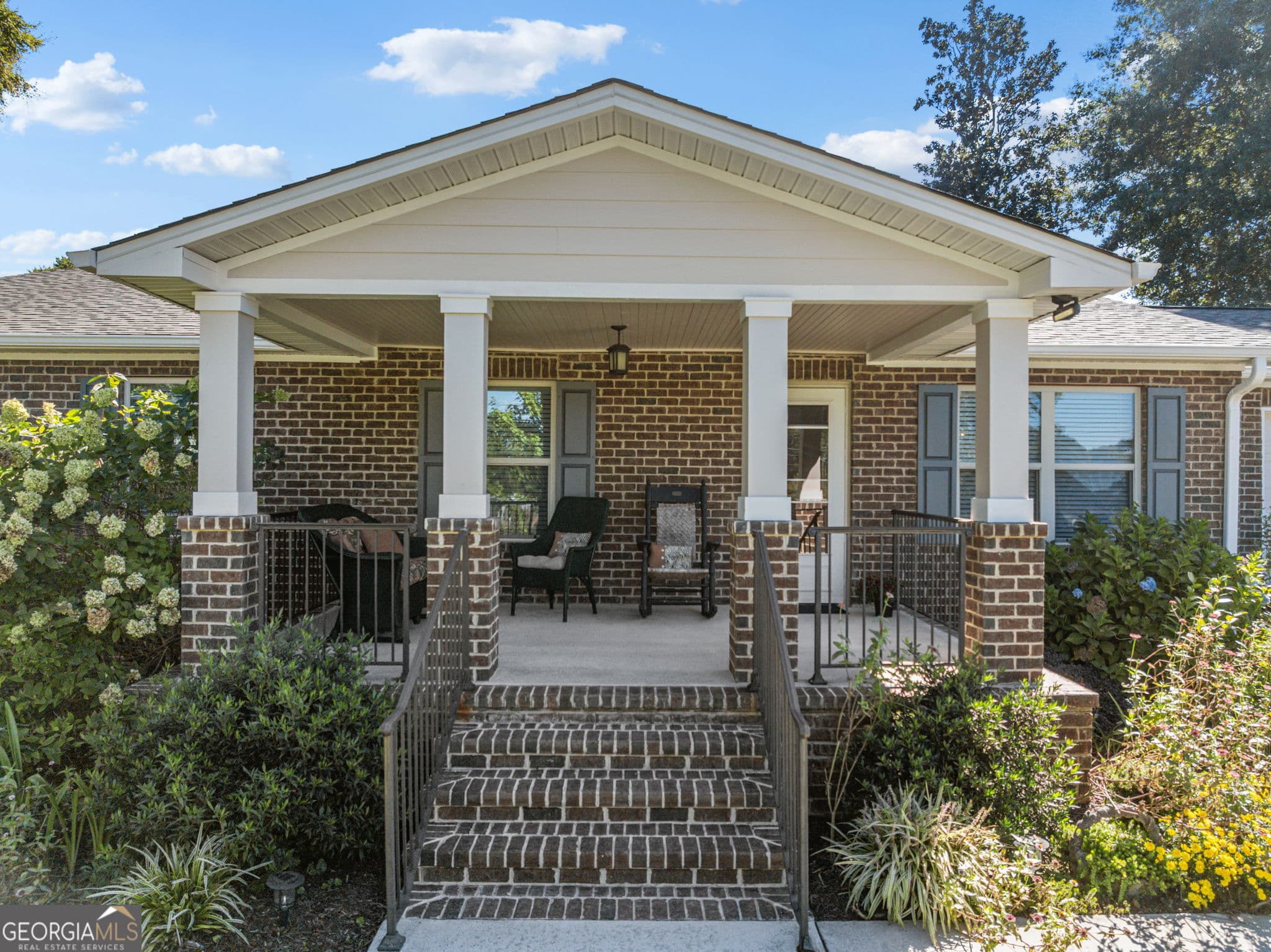 3 bedroom, 2 bathroom, 1,860 sq ft single family residence for sale at 13 Faulkner Street, Cleveland, GA 30528 — photo 5