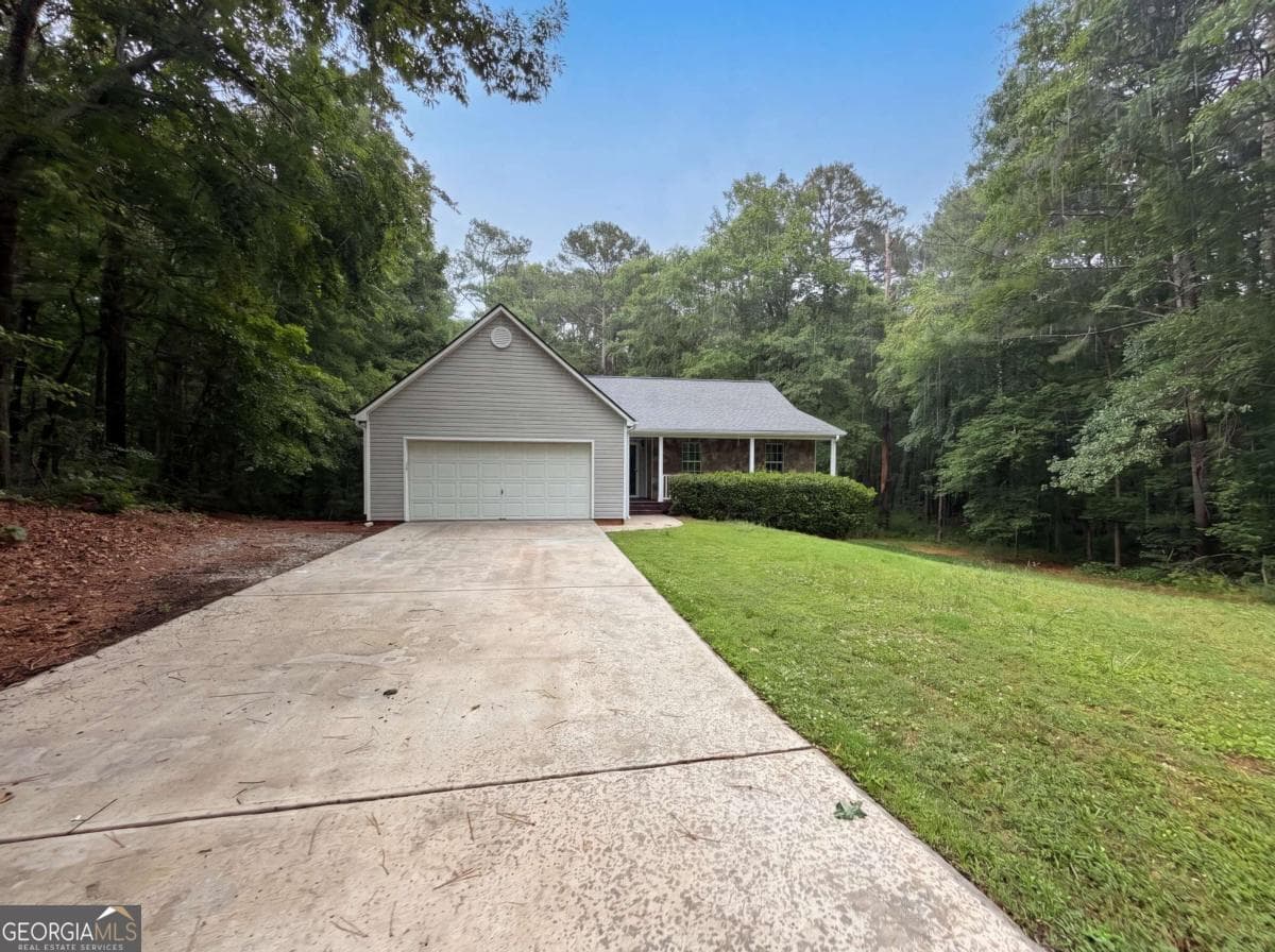 3 bedroom, 3 bathroom, 1,607 sq ft single family residence sold at 2081 Bay Court, Monroe, GA 30655