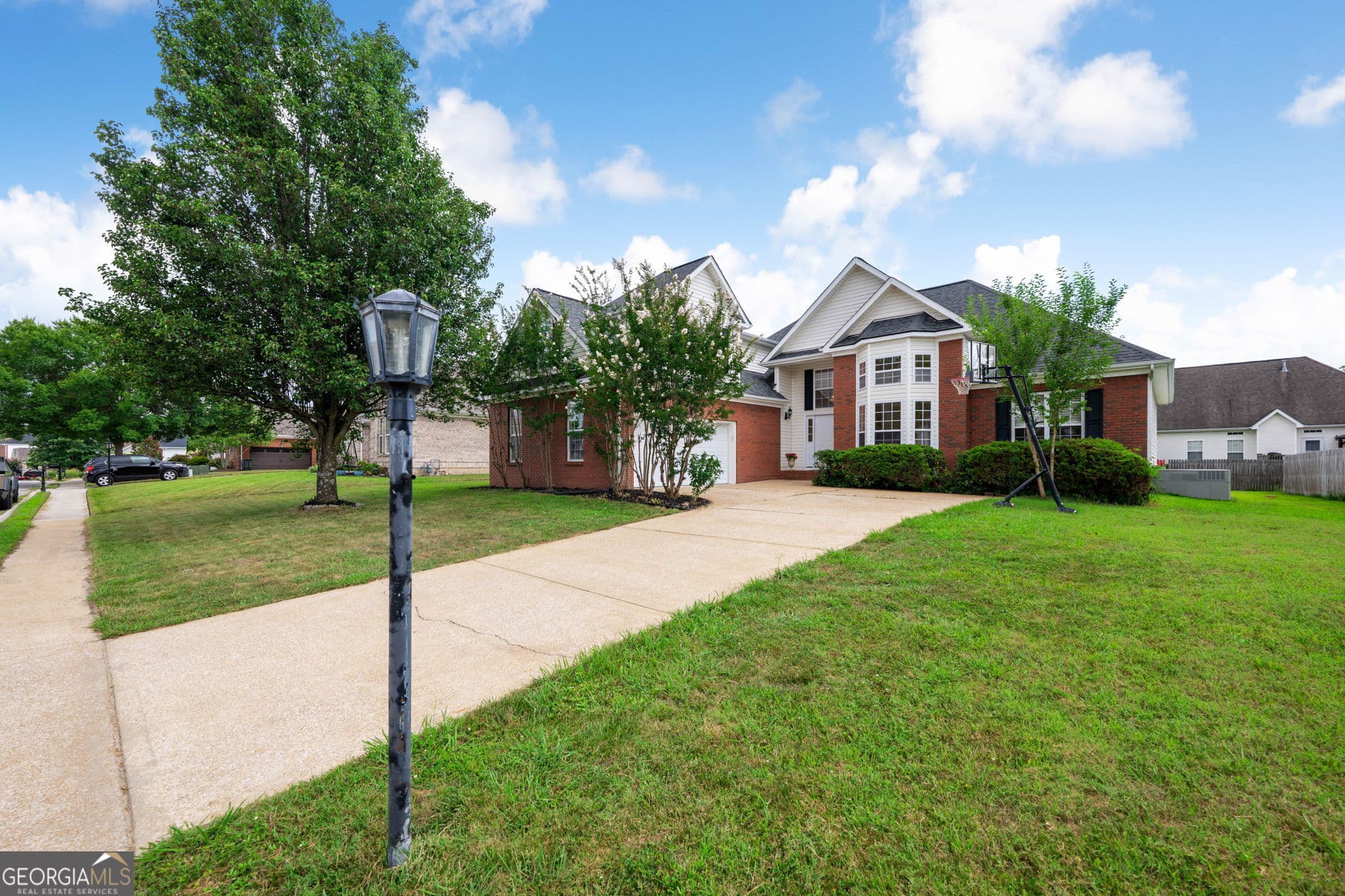 4 bedroom, 2.5 bathroom, 2,490 sq ft single family residence for sale at 2446 Triangle Farm Road, Chattanooga, TN 37421 — photo 3