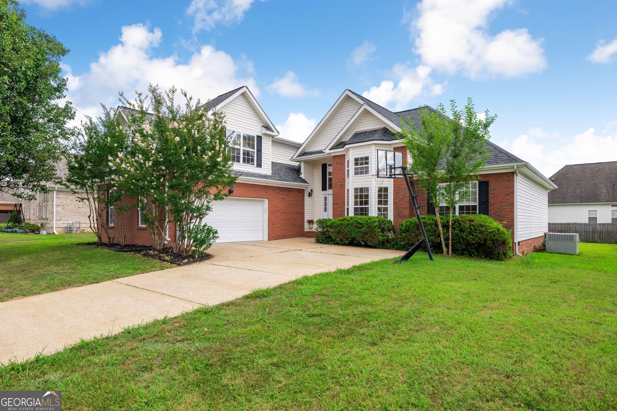 4 bedroom, 2.5 bathroom, 2,490 sq ft single family residence for sale at 2446 Triangle Farm Road, Chattanooga, TN 37421