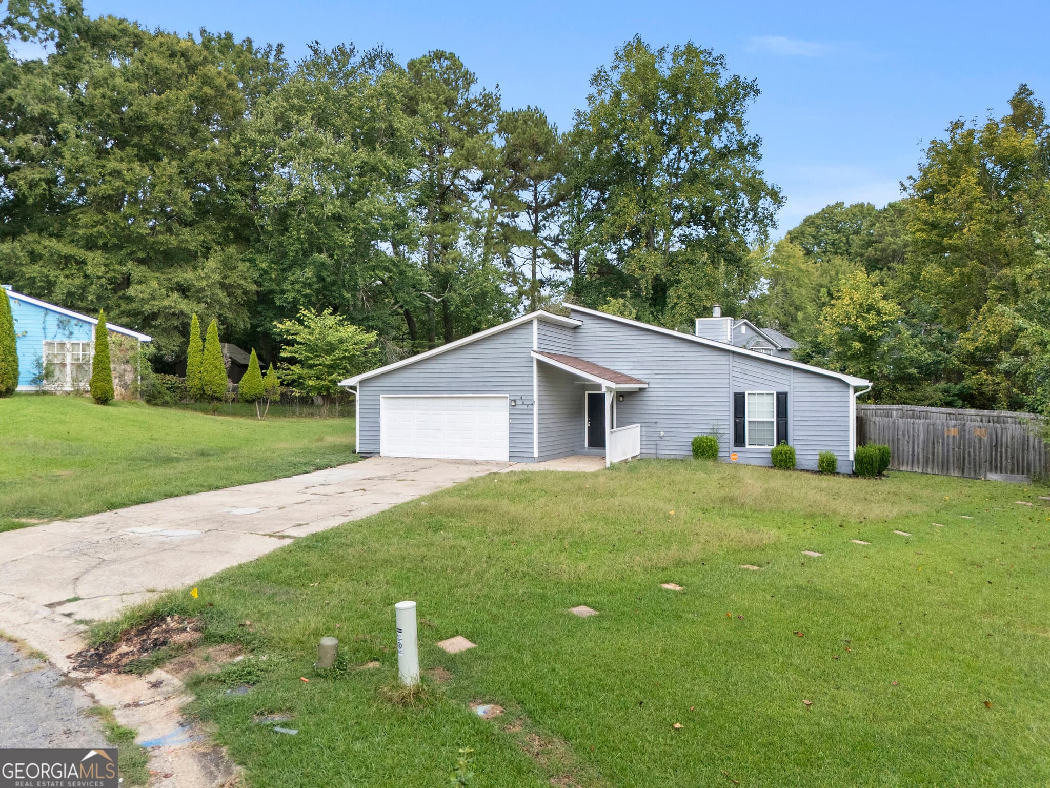 4 bedroom, 2 bathroom, 1,780 sq ft single family residence for sale at 465 Cedar Court, Riverdale, GA 30274 — photo 2