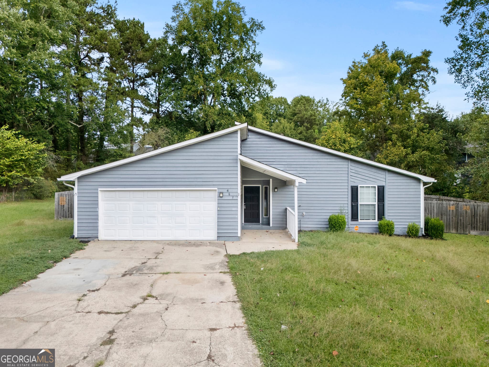 4 bedroom, 2 bathroom, 1,780 sq ft single family residence for sale at 465 Cedar Court, Riverdale, GA 30274 — photo 1 of 28