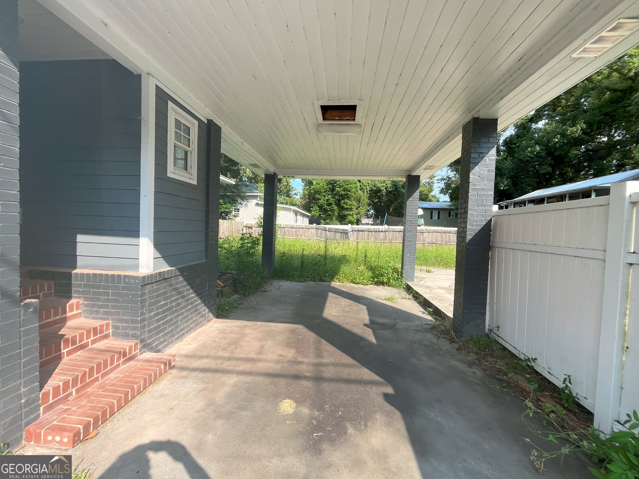 3 bedroom, 2 bathroom single family residence for sale at 412 E Orange Street, Jesup, GA 31546 — photo 2
