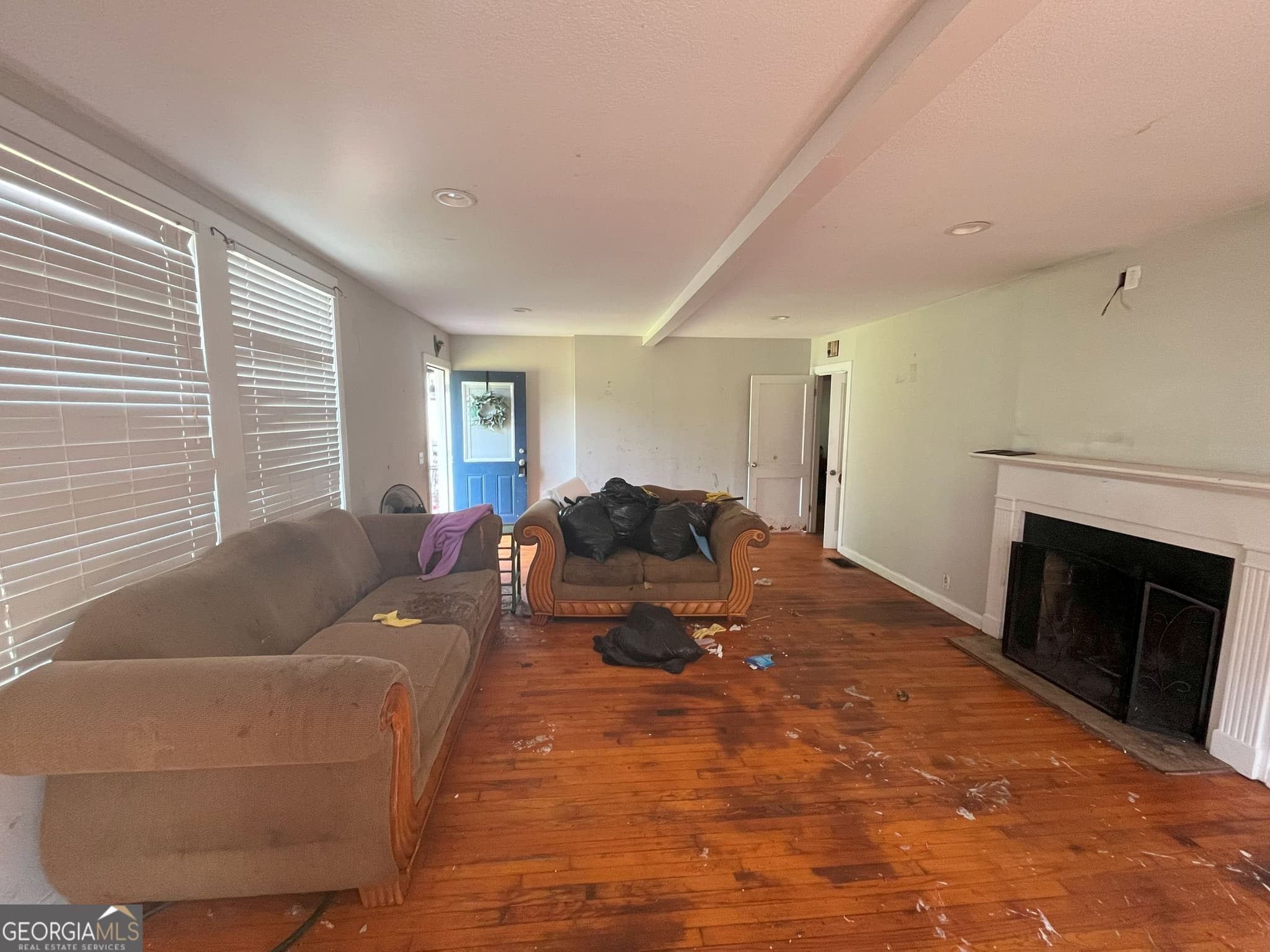 3 bedroom, 2 bathroom single family residence for sale at 412 E Orange Street, Jesup, GA 31546 — photo 3