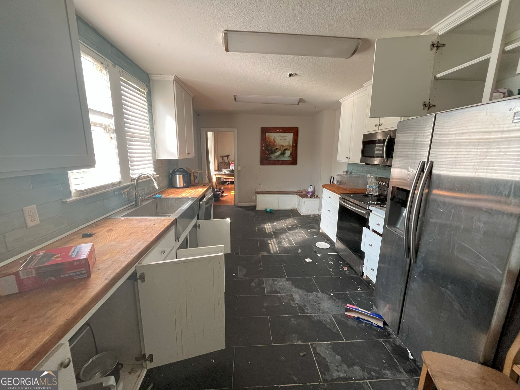 3 bedroom, 2 bathroom single family residence for sale at 412 E Orange Street, Jesup, GA 31546 — photo 5