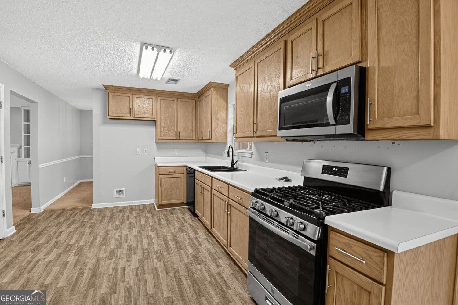 3 bedroom, 2.5 bathroom, 2,216 sq ft single family residence for sale at 4533 Talon Way, Douglasville, GA 30135 — photo 8