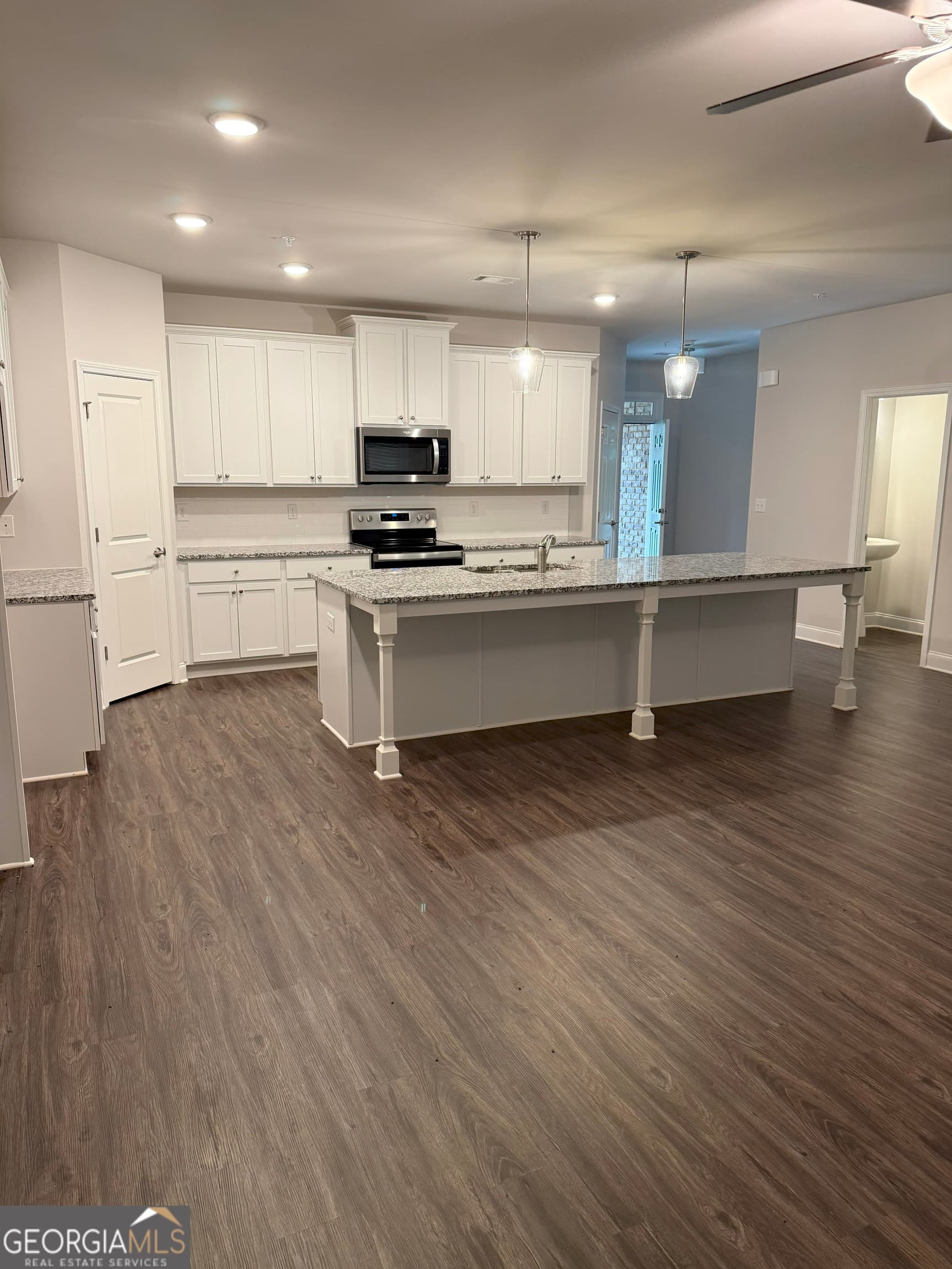 3 bedroom, 2.5 bathroom, 1,695 sq ft townhouse for rent at 2576 Mills Commons Drive, Decatur, GA 30034 for $2,295 a month — photo 5