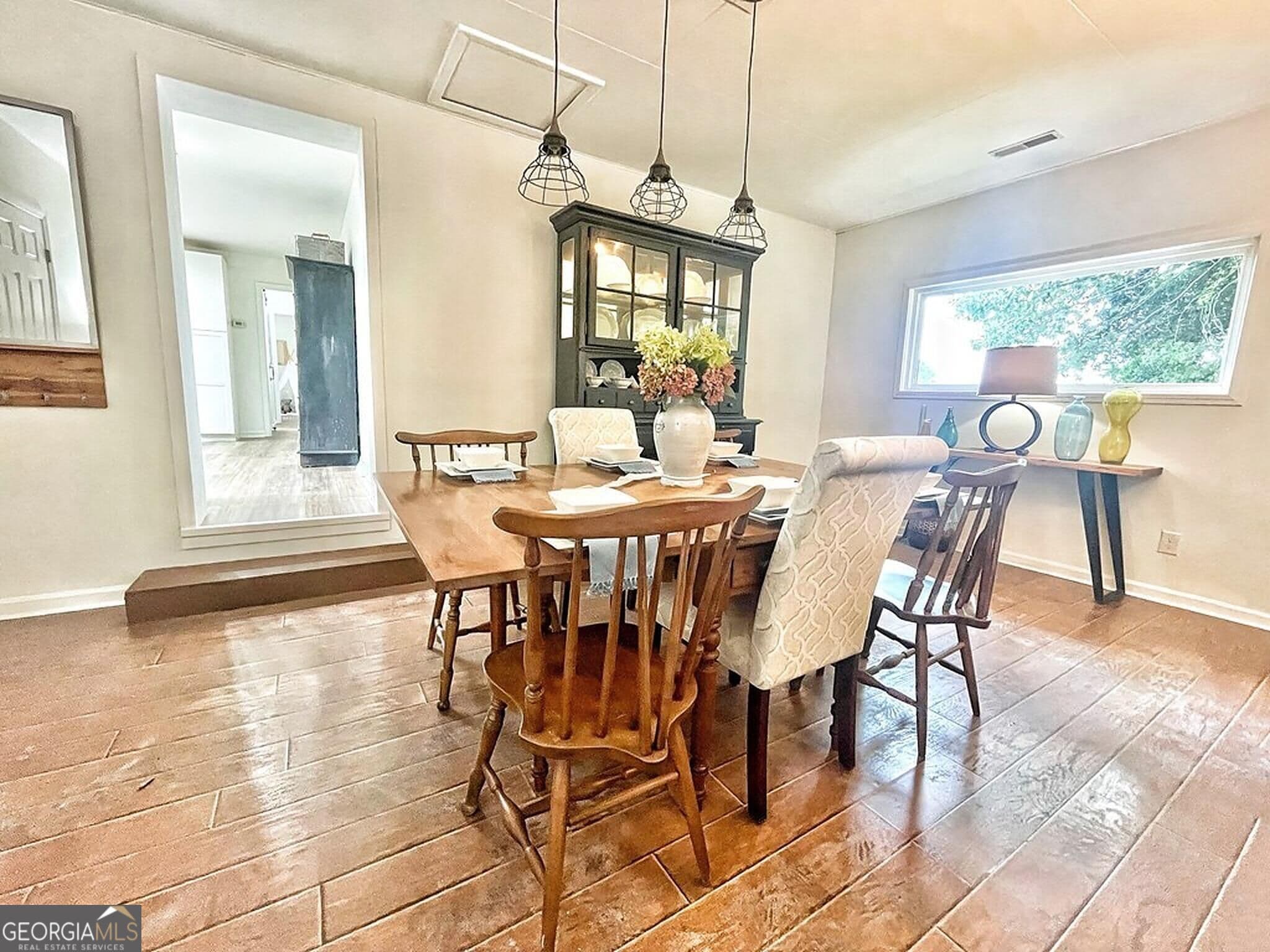 3 bedroom, 2 bathroom, 1,768 sq ft single family residence for sale at 498 Cedar Street, Dalton, GA 30720 — photo 6