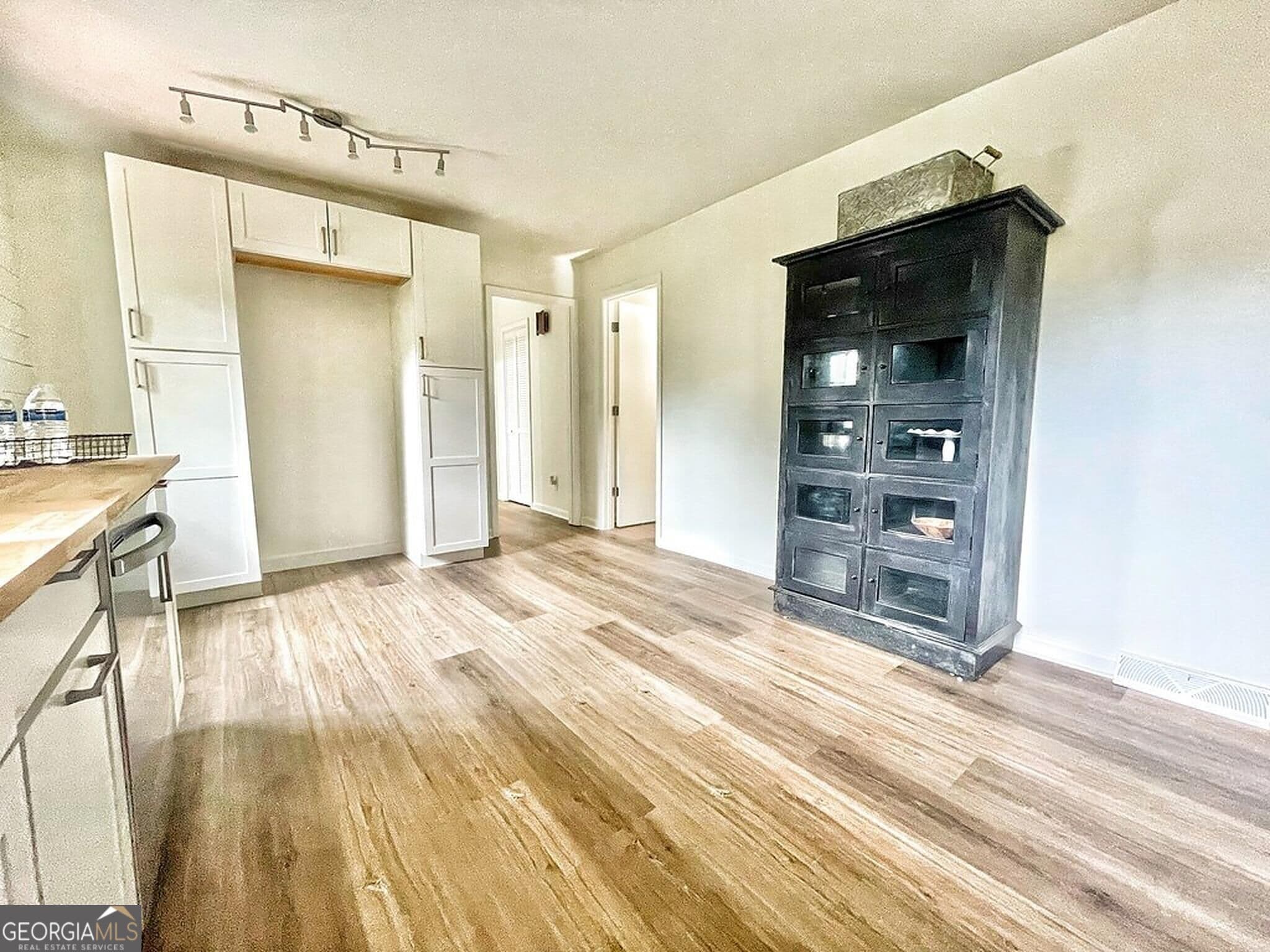 3 bedroom, 2 bathroom, 1,768 sq ft single family residence for sale at 498 Cedar Street, Dalton, GA 30720 — photo 10