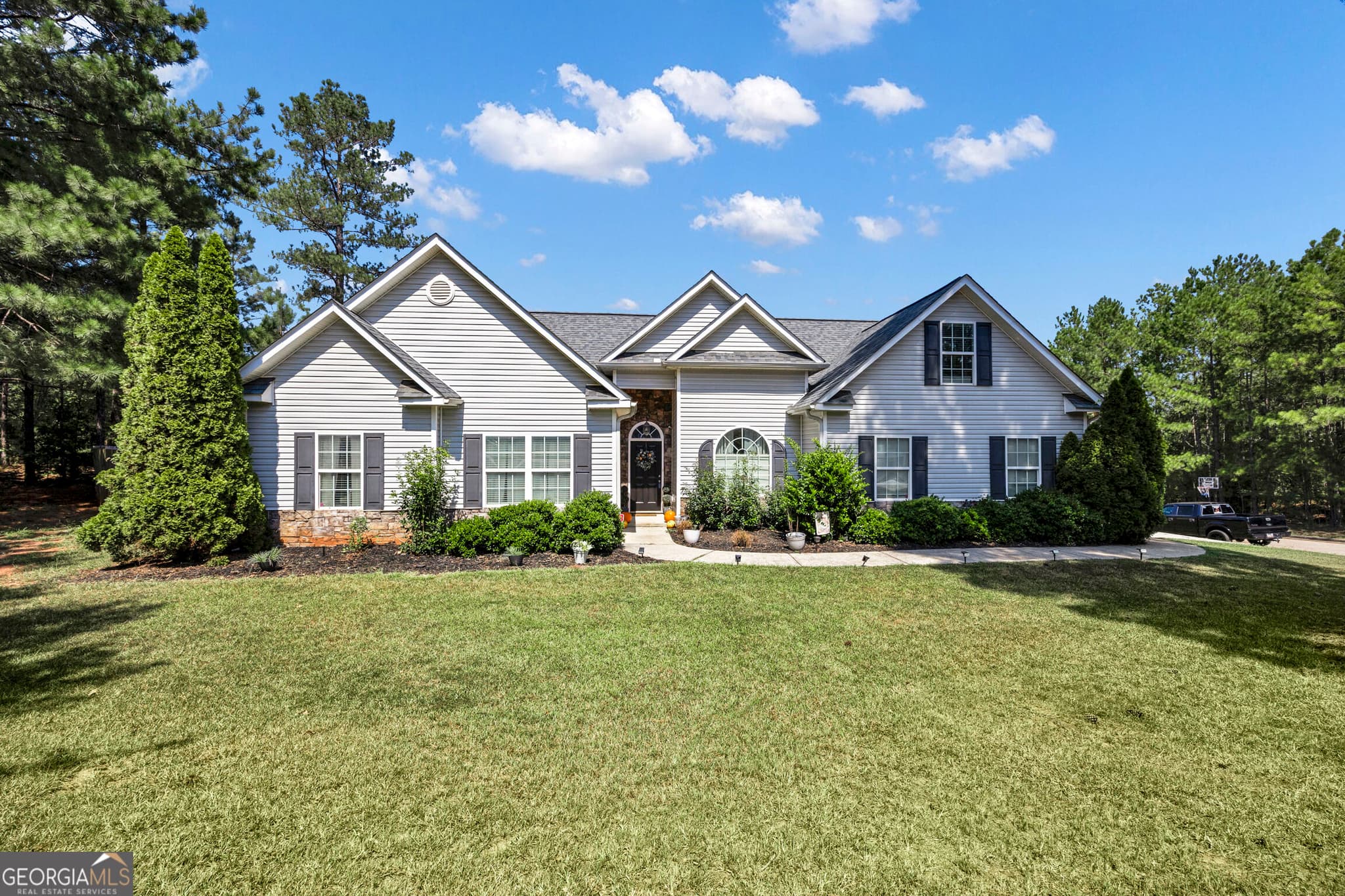 4 bedroom, 2 bathroom, 1,883 sq ft single family residence for sale at 10 PINE SHADOW Circle, Covington, GA 30016