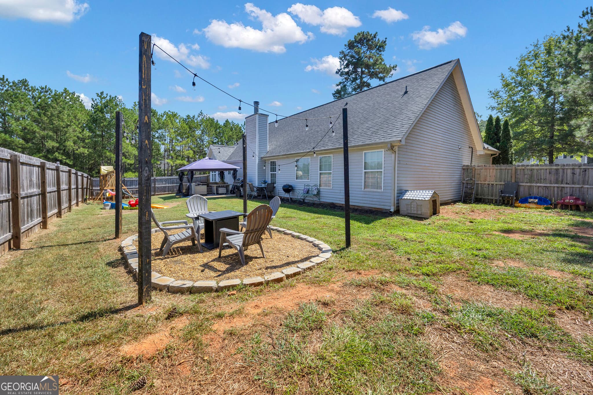 4 bedroom, 2 bathroom, 1,883 sq ft single family residence for sale at 10 PINE SHADOW Circle, Covington, GA 30016 — photo 10