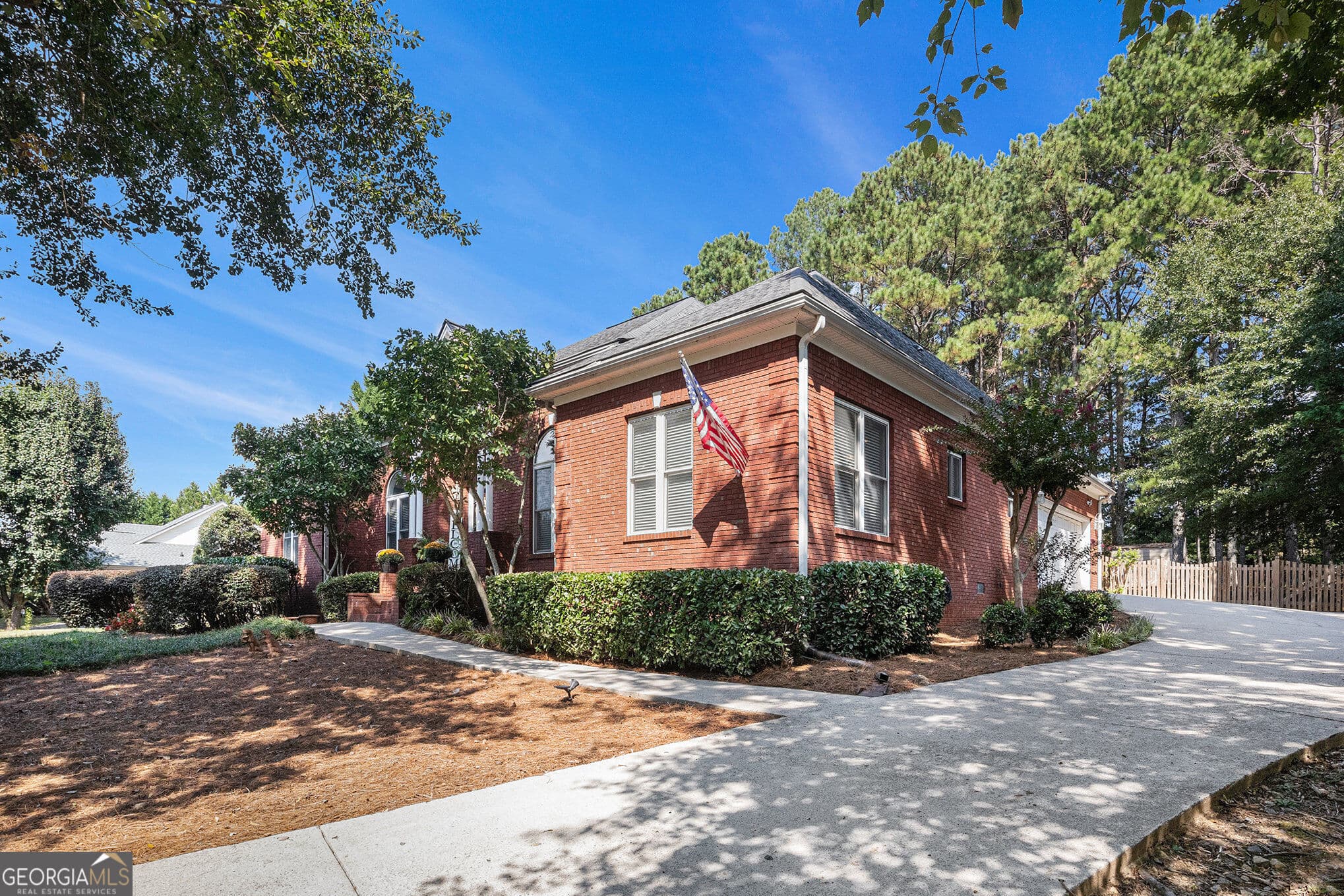 4 bedroom, 2.5 bathroom, 2,433 sq ft single family residence for sale at 615 Wellington Drive, Winder, GA 30680 — photo 3