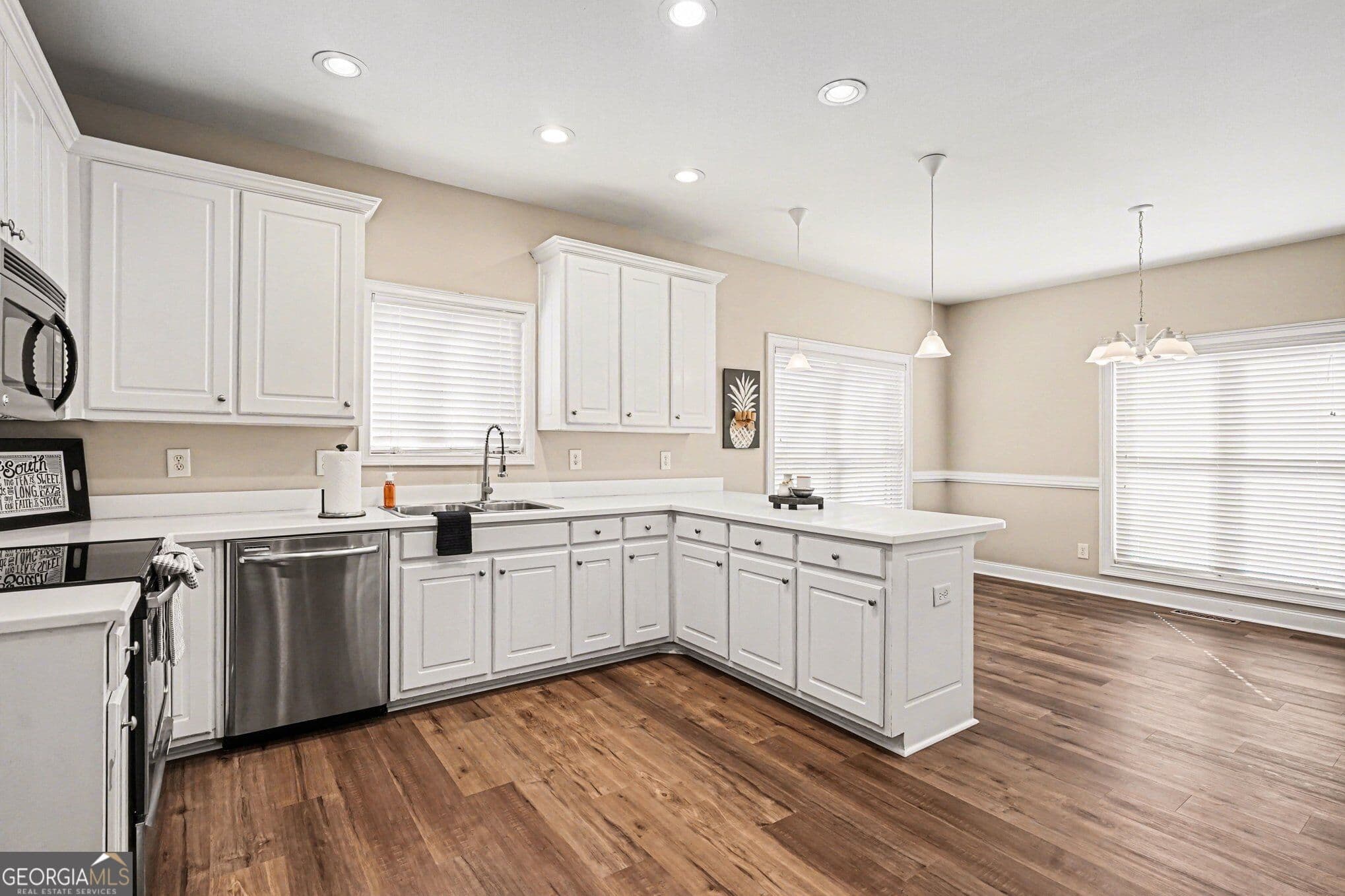 4 bedroom, 2.5 bathroom, 2,433 sq ft single family residence for sale at 615 Wellington Drive, Winder, GA 30680 — photo 10