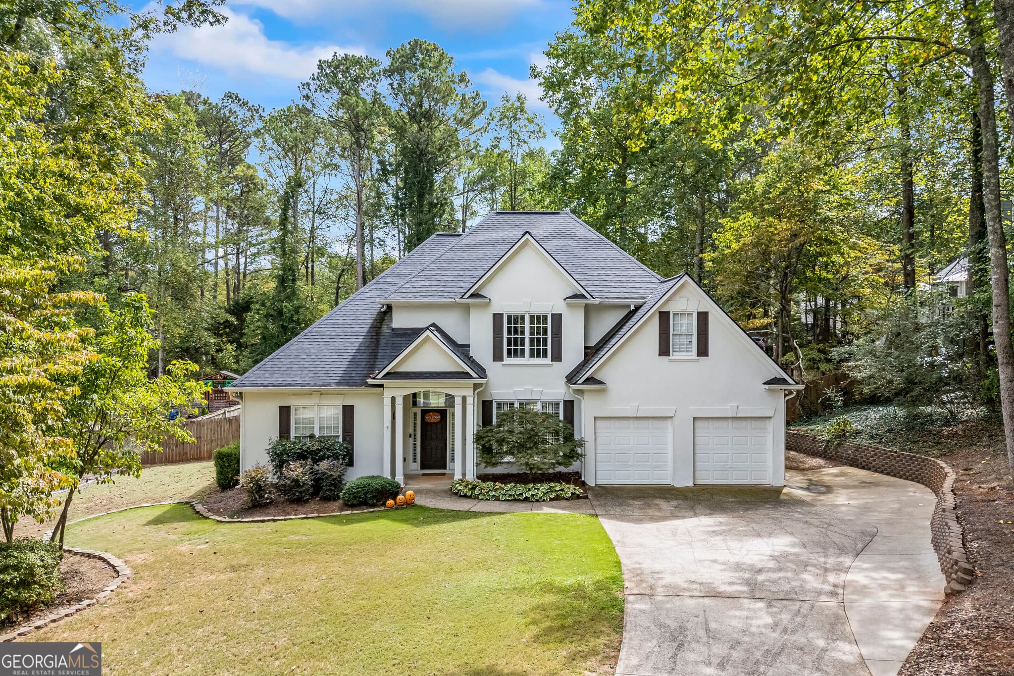 4 bedroom, 2.5 bathroom, 2,062 sq ft single family residence for sale at 6855 Fox Creek Drive, Cumming, GA 30040 — photo 6