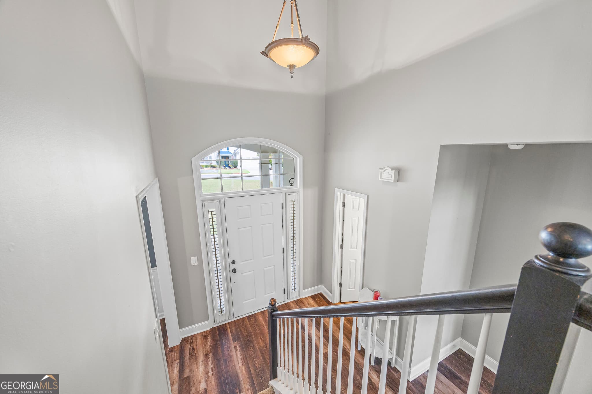 4 bedroom, 2.5 bathroom, 2,062 sq ft single family residence for sale at 6855 Fox Creek Drive, Cumming, GA 30040 — photo 8