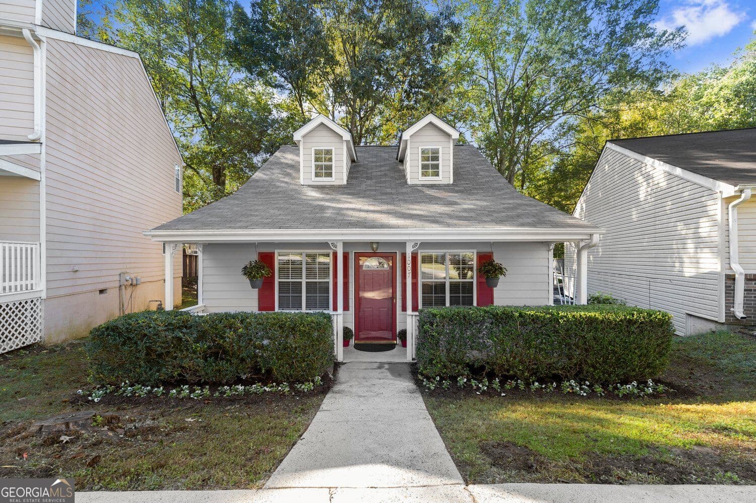 2 bedroom, 2 bathroom, 1,638 sq ft single family residence for sale at 1007 Hillsborough Chase, Kennesaw, GA 30144 — photo 1 of 20