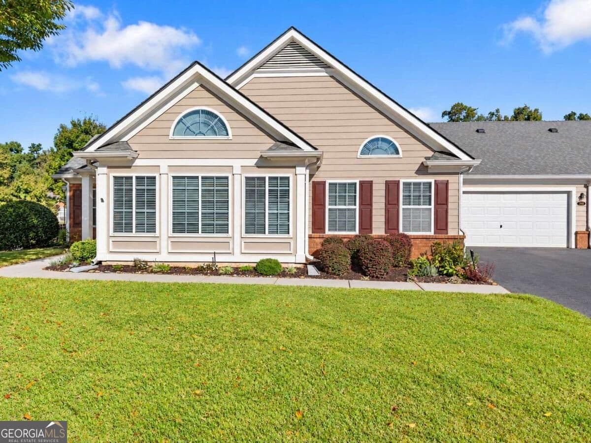 2 bedroom, 2 bathroom, 1,685 sq ft condominium for sale at 1535 Duluth Highway 2001, Lawrenceville, GA 30043 — photo 1 of 40